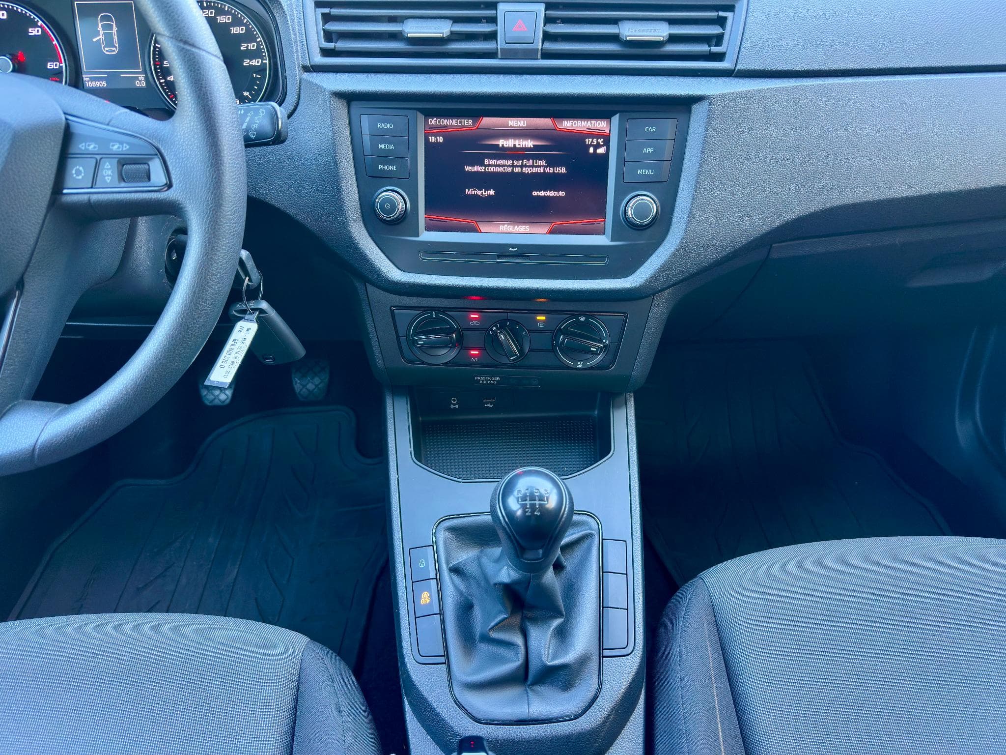 Seat Ibiza 1.6 TDI 80ch Style (2019) - Photo 25