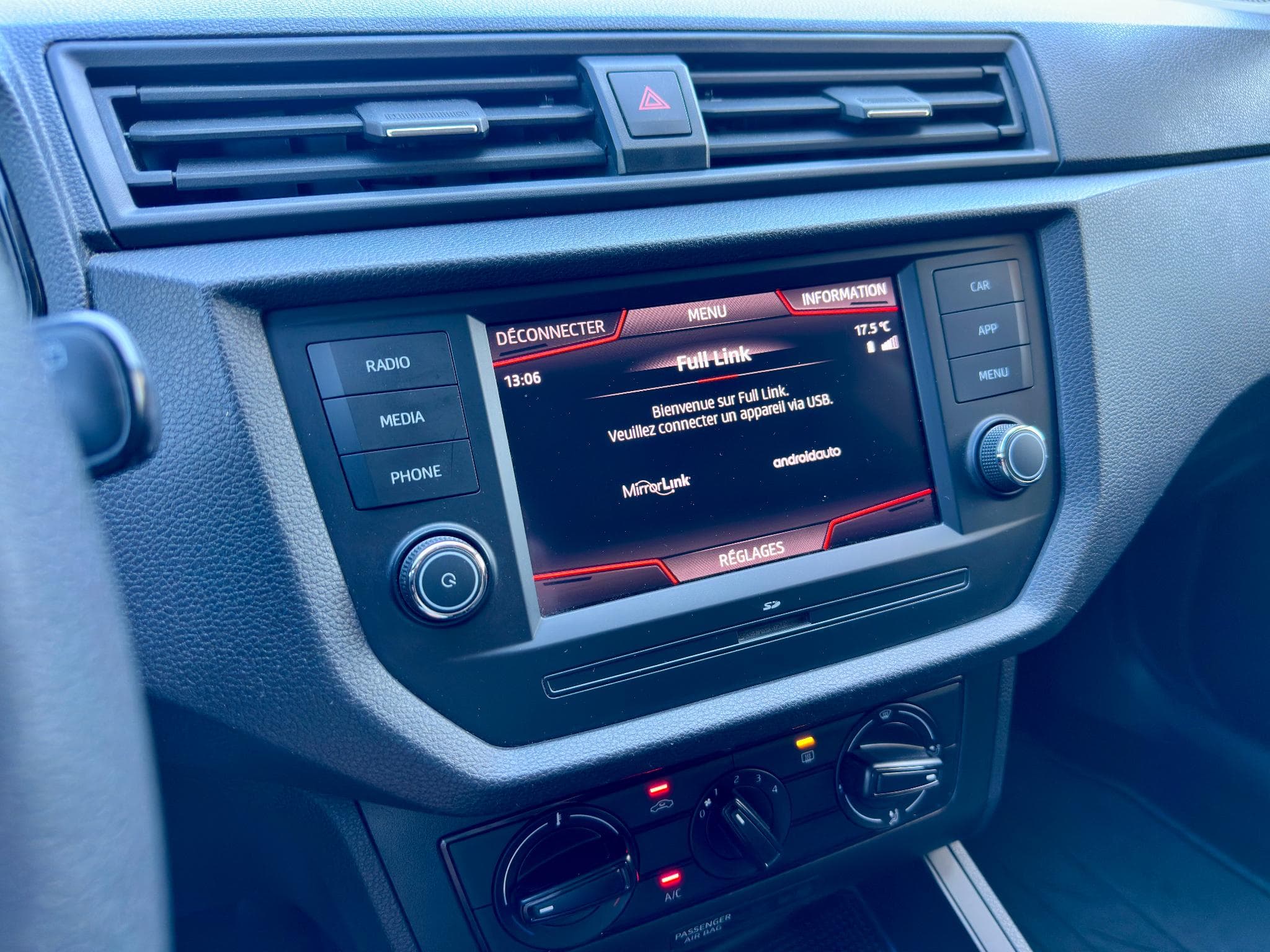 Seat Ibiza 1.6 TDI 80ch Style (2019) - Photo 24