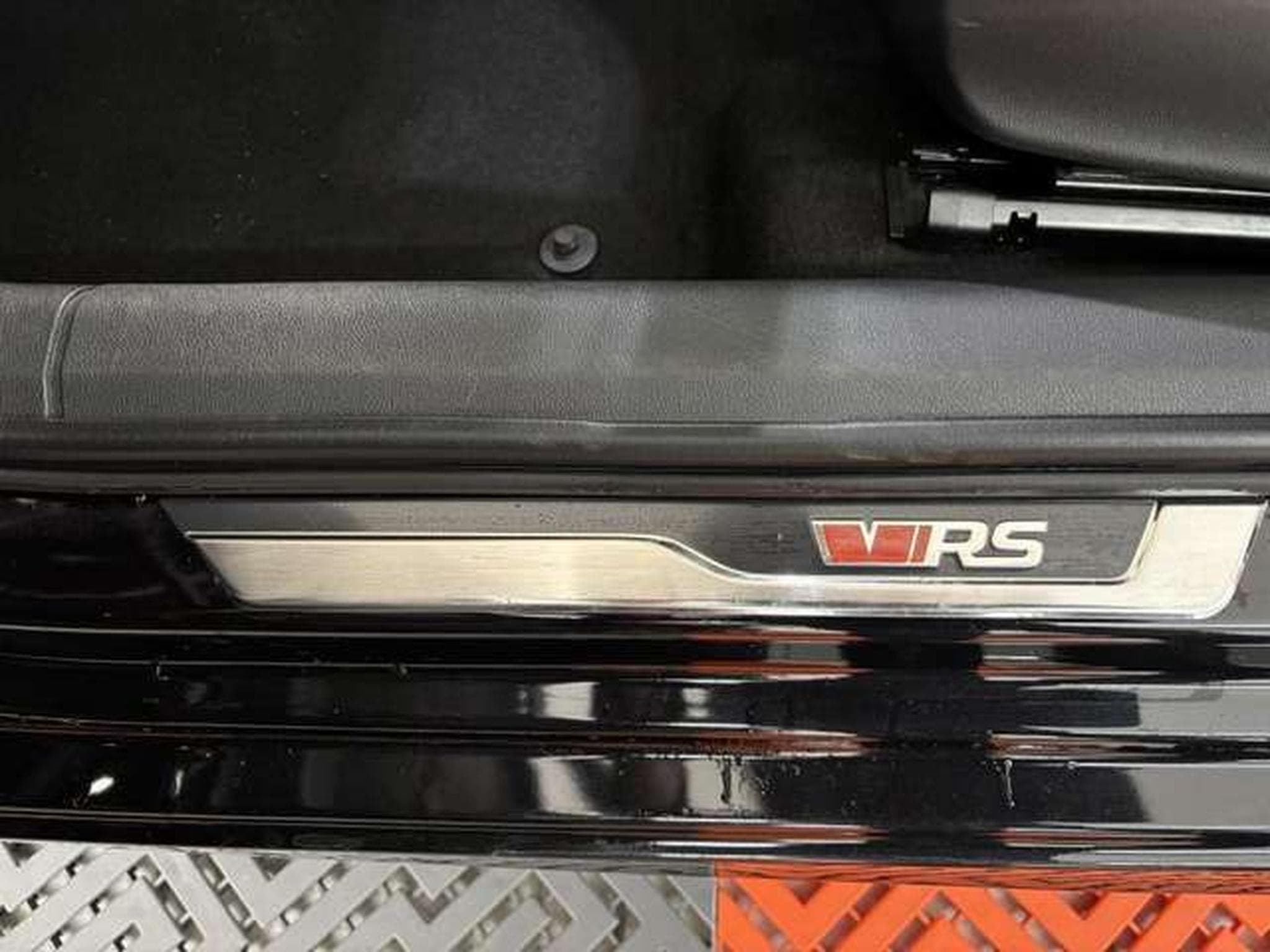 Skoda Octavia RS COMBI 245 PS (2023) - Photo 19