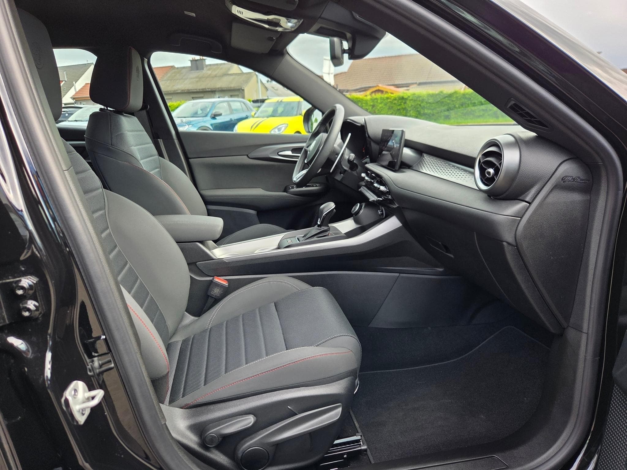 Alfa-Romeo Tonale SPRINT 1.5 HYBRID 130 CV (2025) - Photo 10