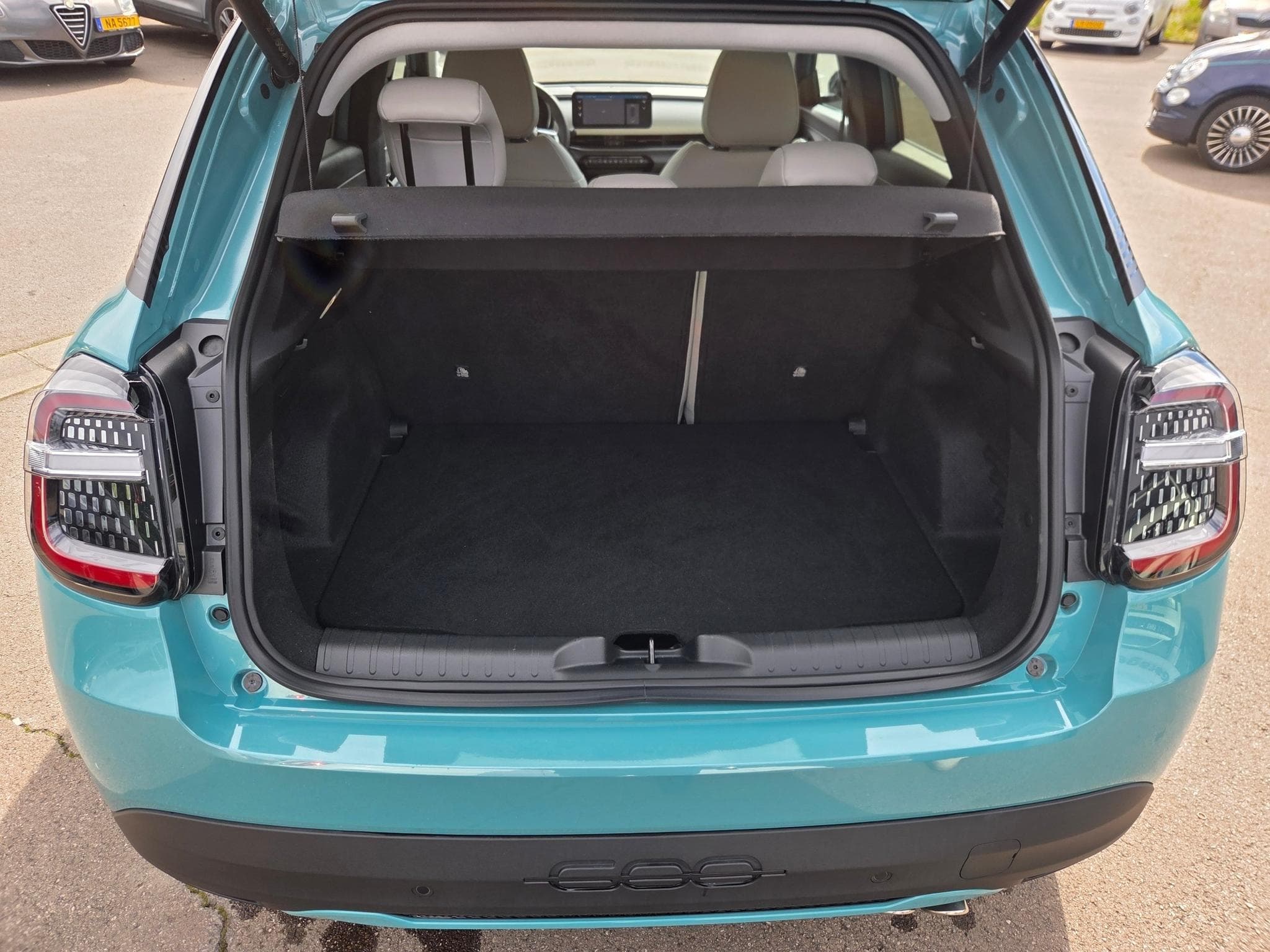 Fiat 600 LA PRIMA 136 CV (2025) - Photo 7