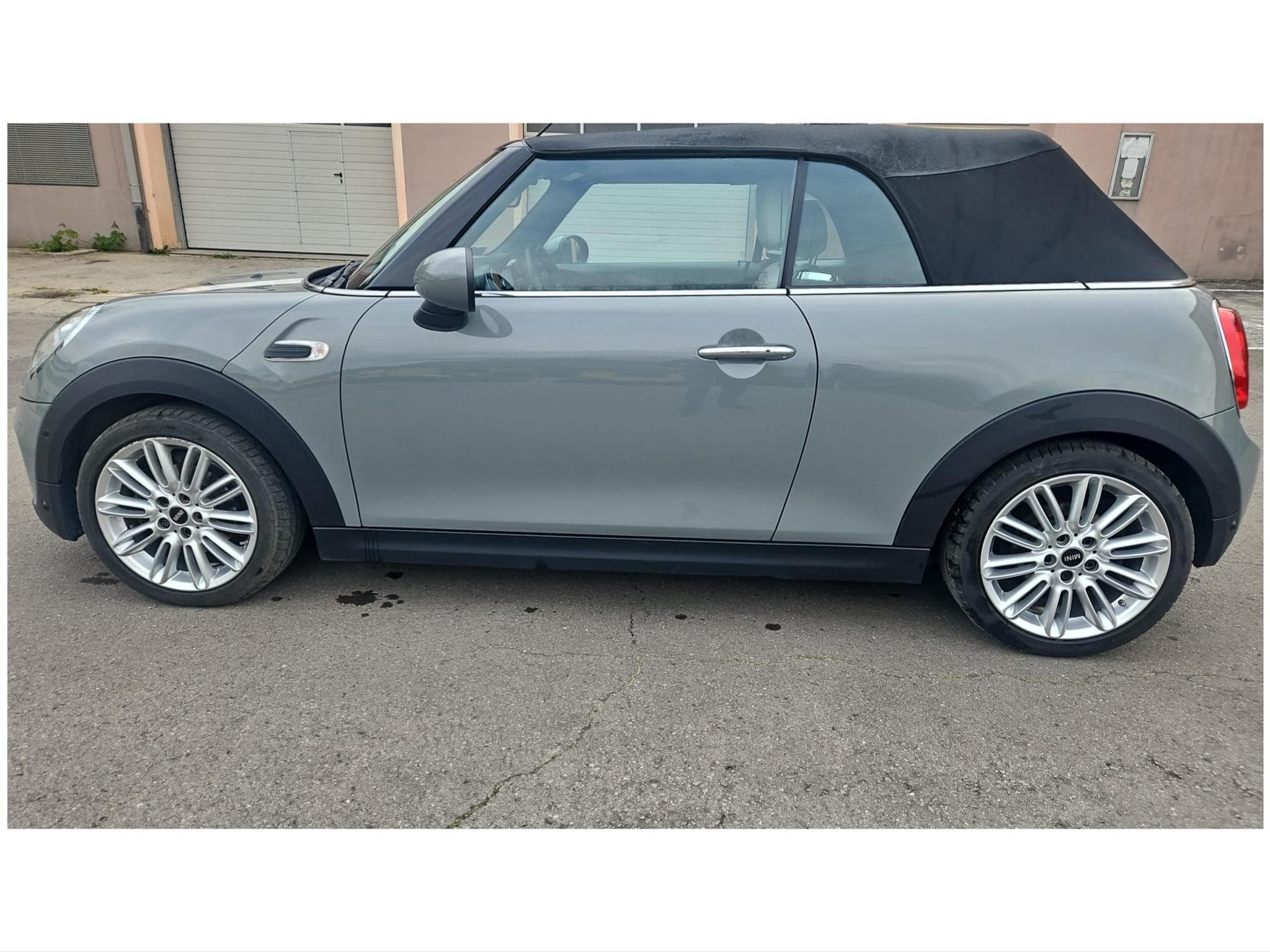 Mini Cabrio Cooper AUT / GPS / CUIR / Jantes 17; été + hiver (2017) - Foto 5