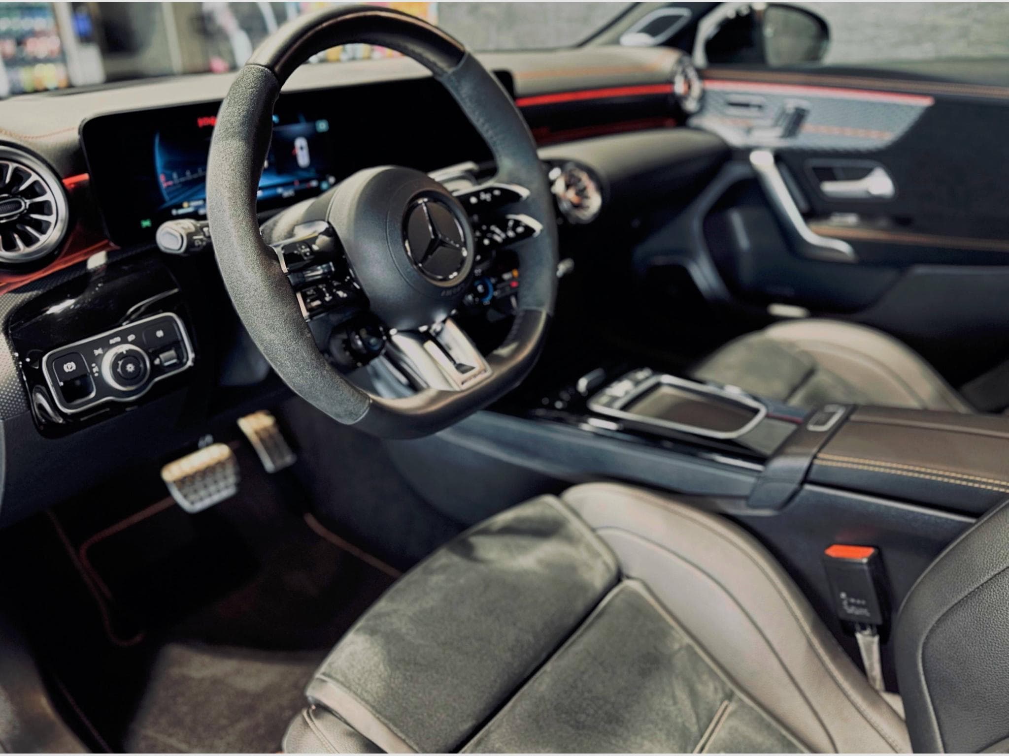 Mercedes A 45 AMG AMG A 45 S TURBO 4MATIC+ STREET STYLE EDITION SPEEDSHIFT 8G- (2023) - Photo 8