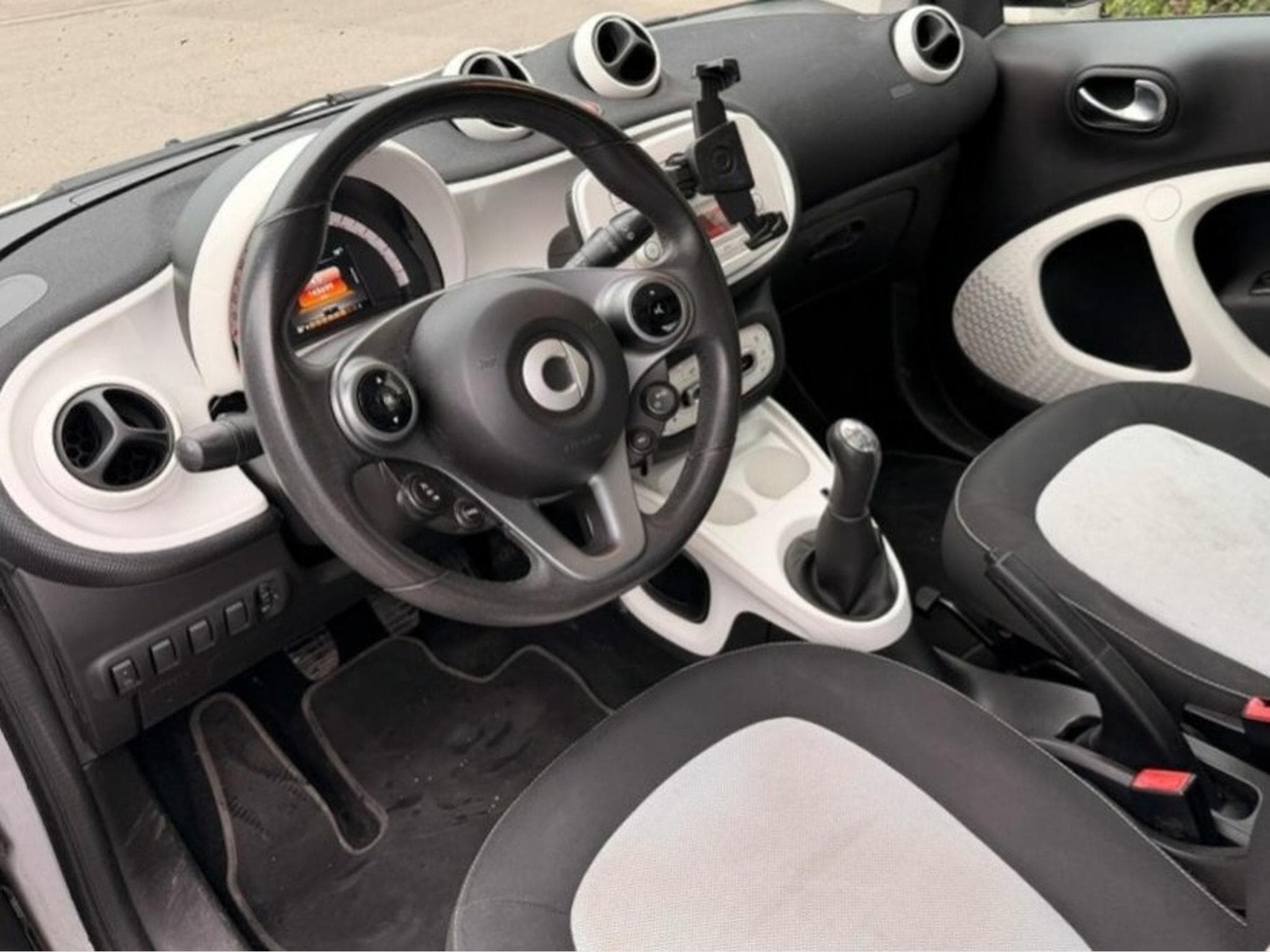 Smart Fortwo 1.0 71cv Passion Toit Panoramique (2015) - Photo 3