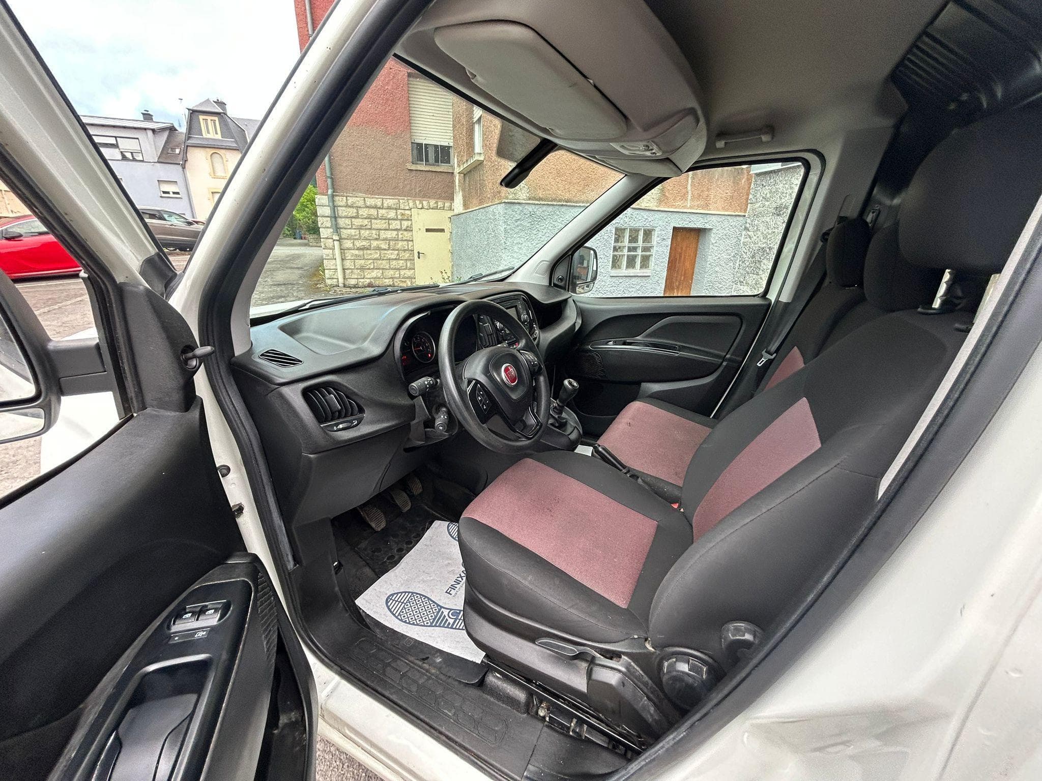 Fiat Doblo 1.3 JTD 95CV. 3 PLACES NAVIGATION CLIMATRONIC CAMERA (2020) - Foto 12