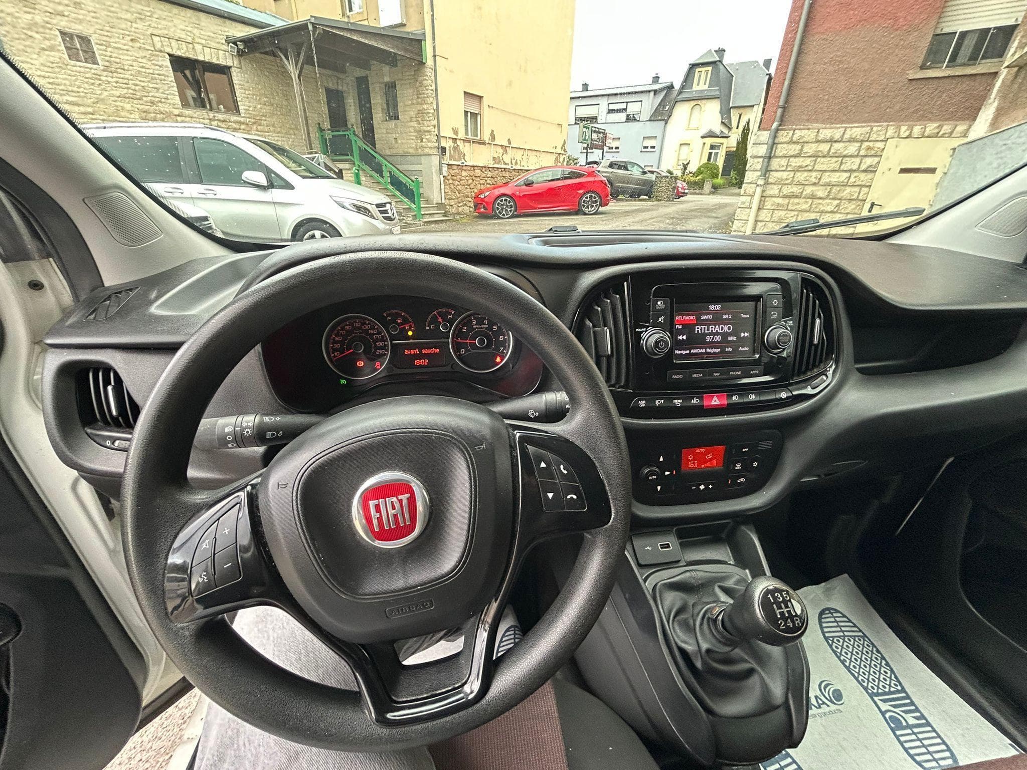 Fiat Doblo 1.3 JTD 95CV. 3 PLACES NAVIGATION CLIMATRONIC CAMERA (2020) - Foto 13