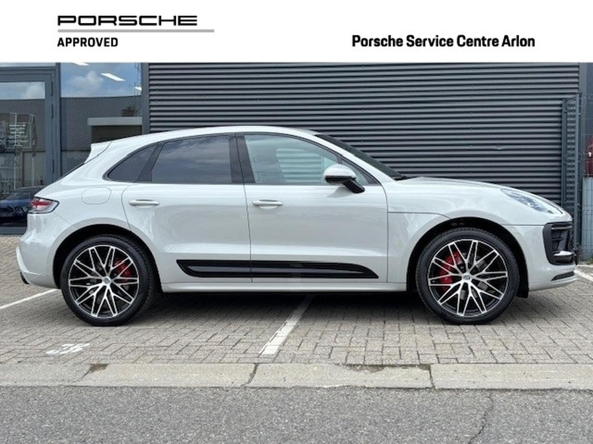 Porsche Macan Macan S (2023) - Photo 2