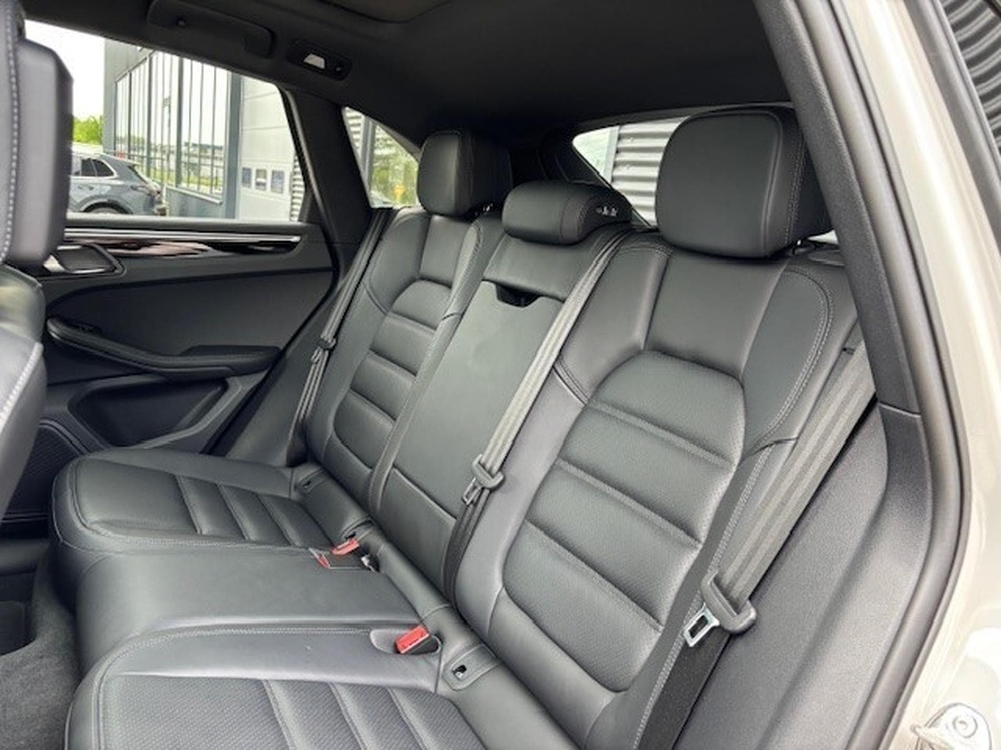 Porsche Macan Macan S (2023) - Photo 7