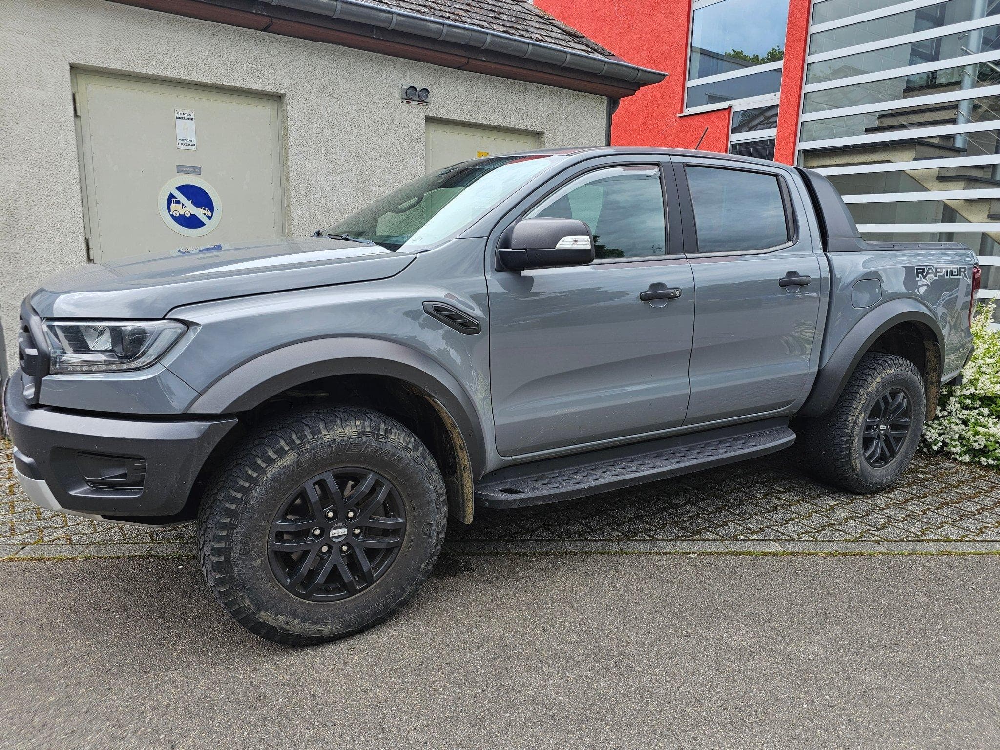 Ford Ranger Raptor (2021) - Photo 1