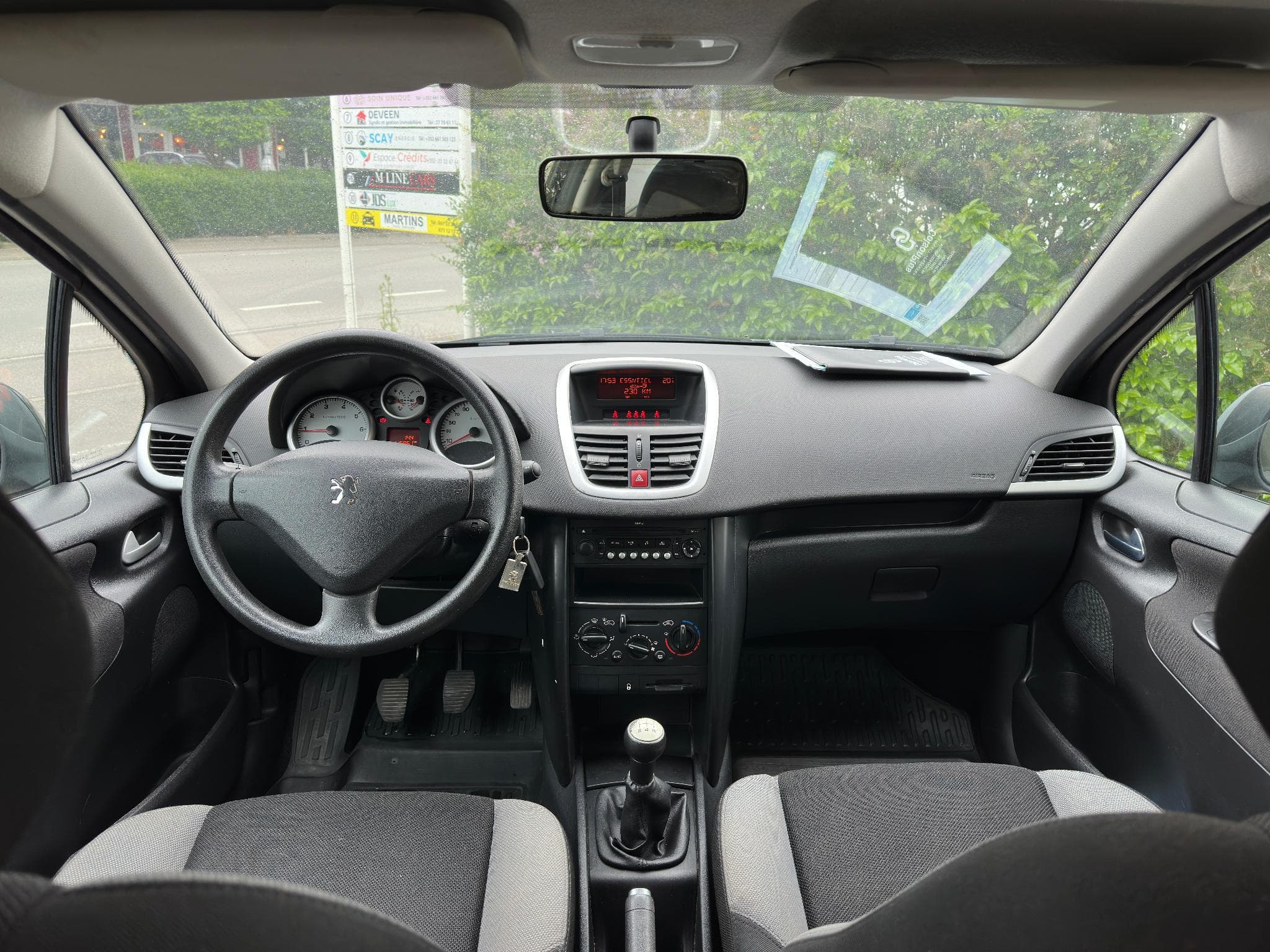 Peugeot 207 1.4i 73ch Xline (2009) - Photo 17