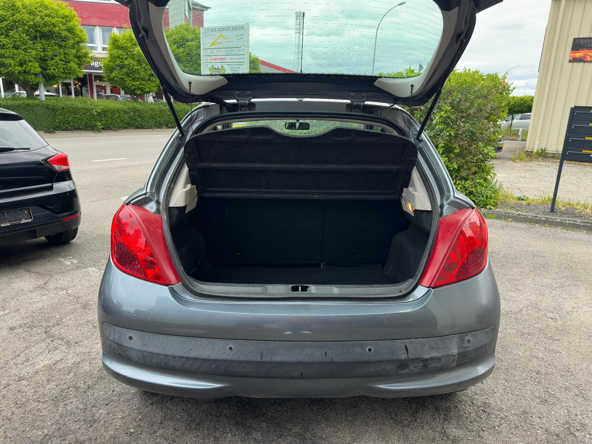 Peugeot 207 1.4i 73ch Xline (2009) - Photo 12