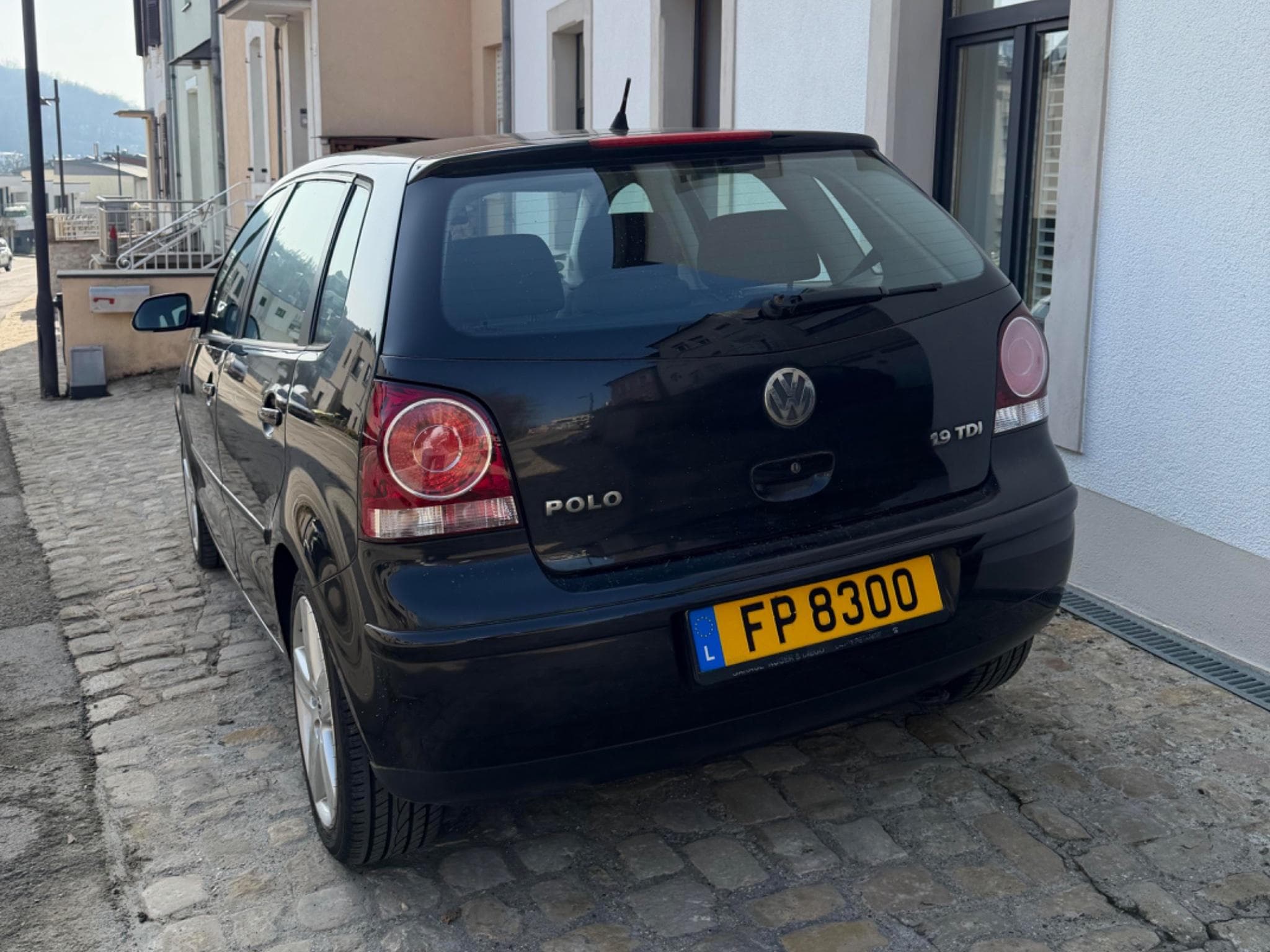 VW Polo 1.9 Tdi 100 Sportline (2007) - Foto 3