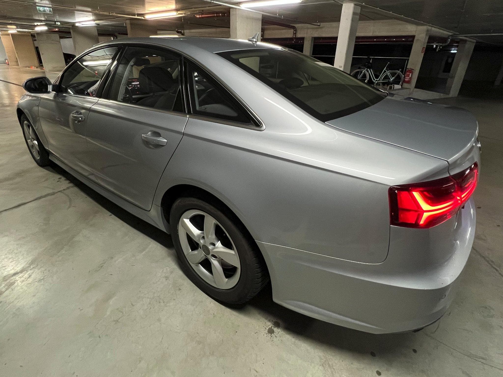 Audi A6 3.0 TDI S-Line+S tronic+Bi Xen+LED+Bose (2016) - Photo 5