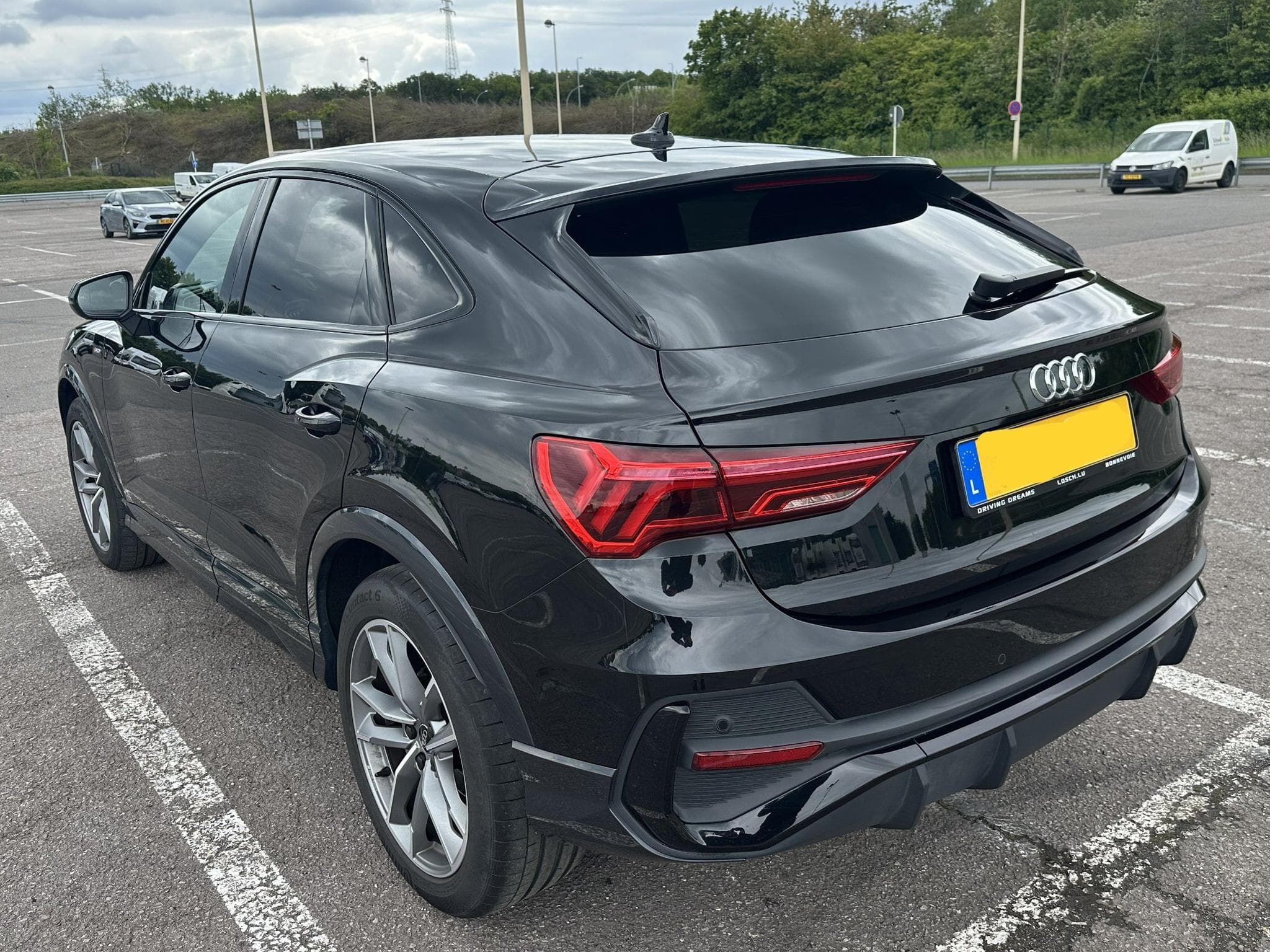 Audi Q3 S-line - 35 TFSI Sportback (2022) - Photo 2
