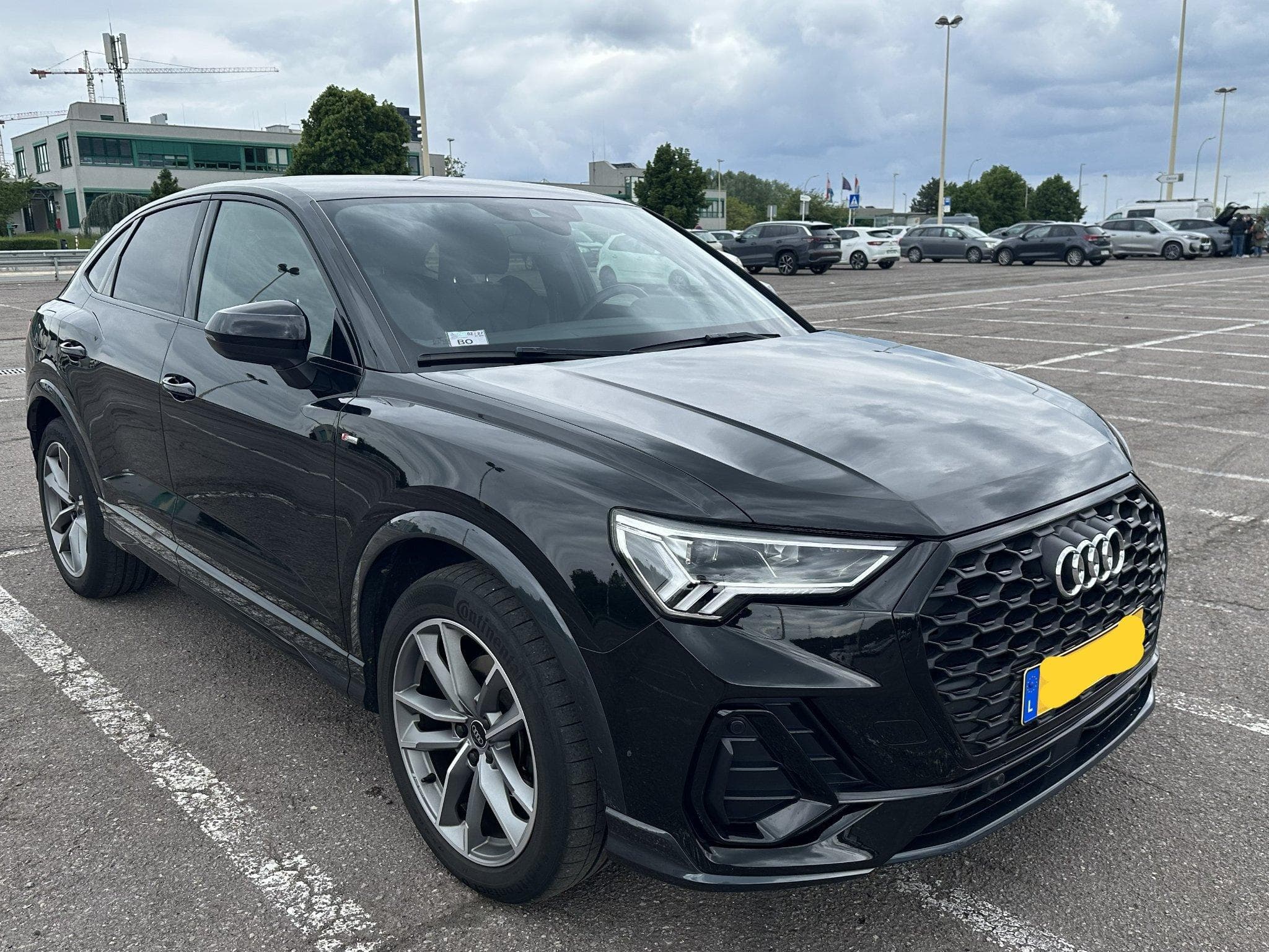 Audi Q3 S-line - 35 TFSI Sportback (2022) - Photo 1