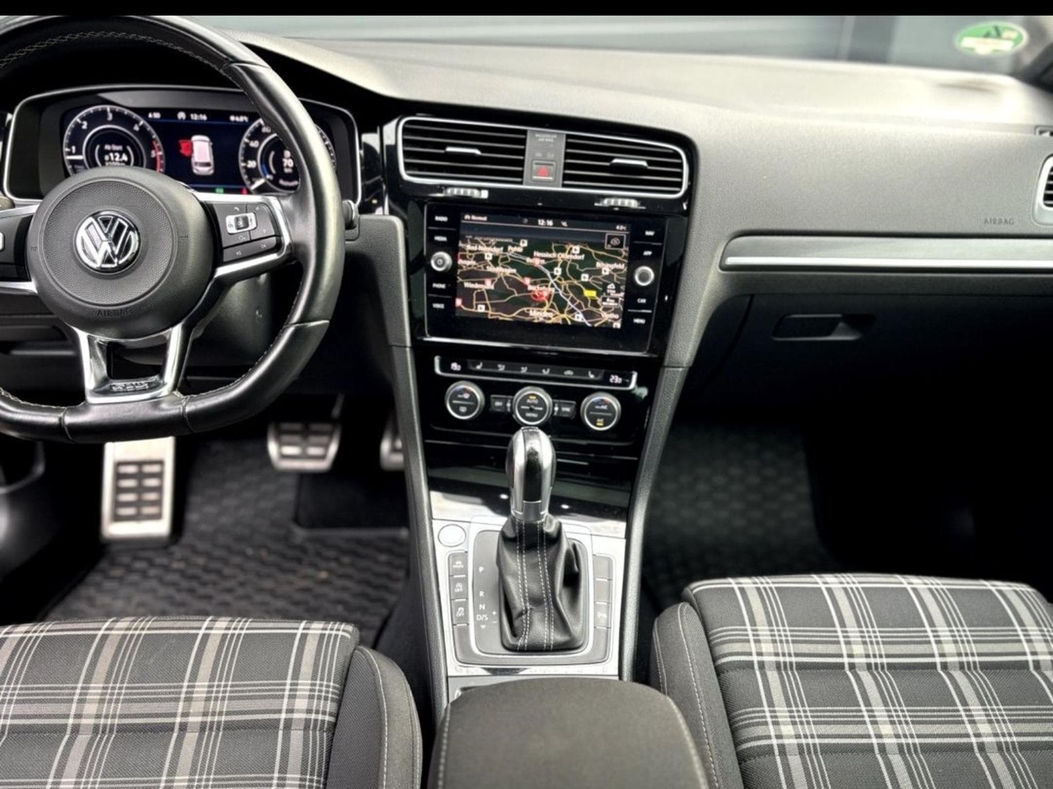 VW Golf VII GTD DSG (2017) - Foto 4