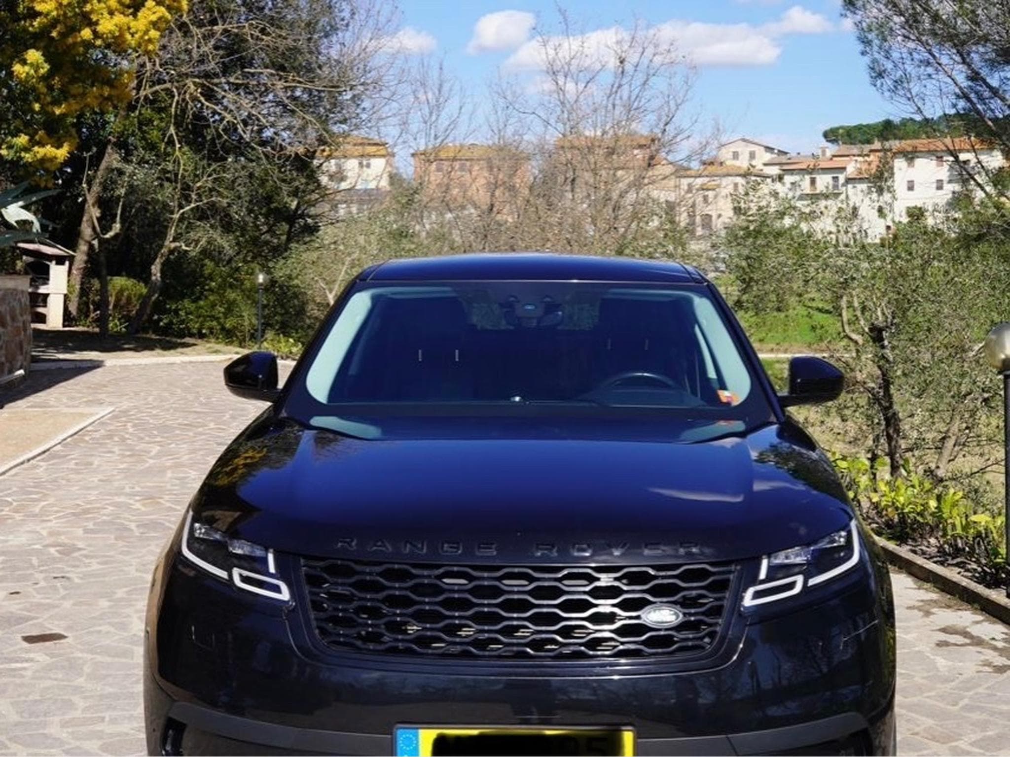 Land-Rover Range Rover Velar 2.0 250 R (2021) - Photo 1