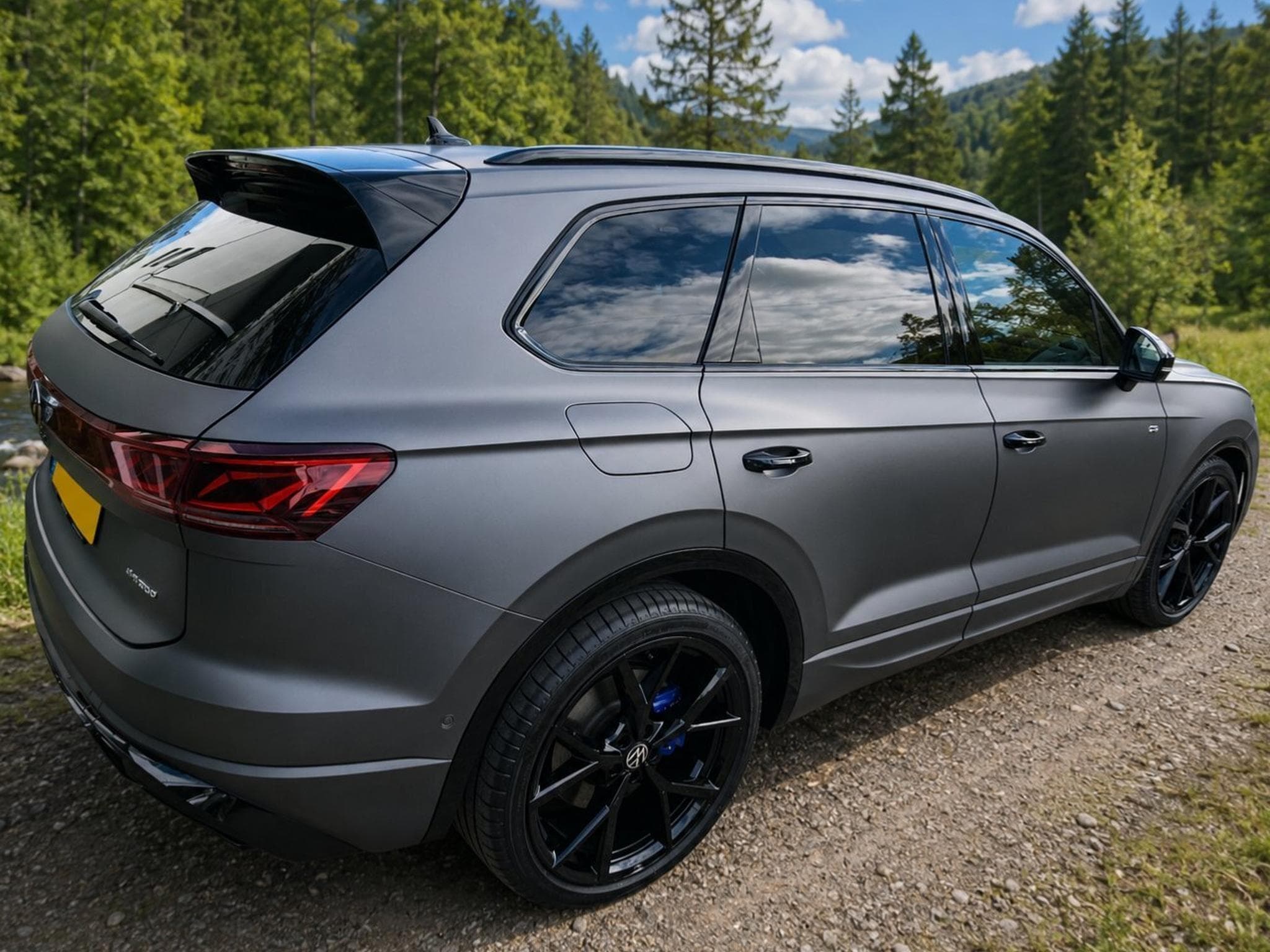VW Touareg R 3.0 V6 E-HYBRIDE 4MOTION 462 CH (2024) - Photo 3