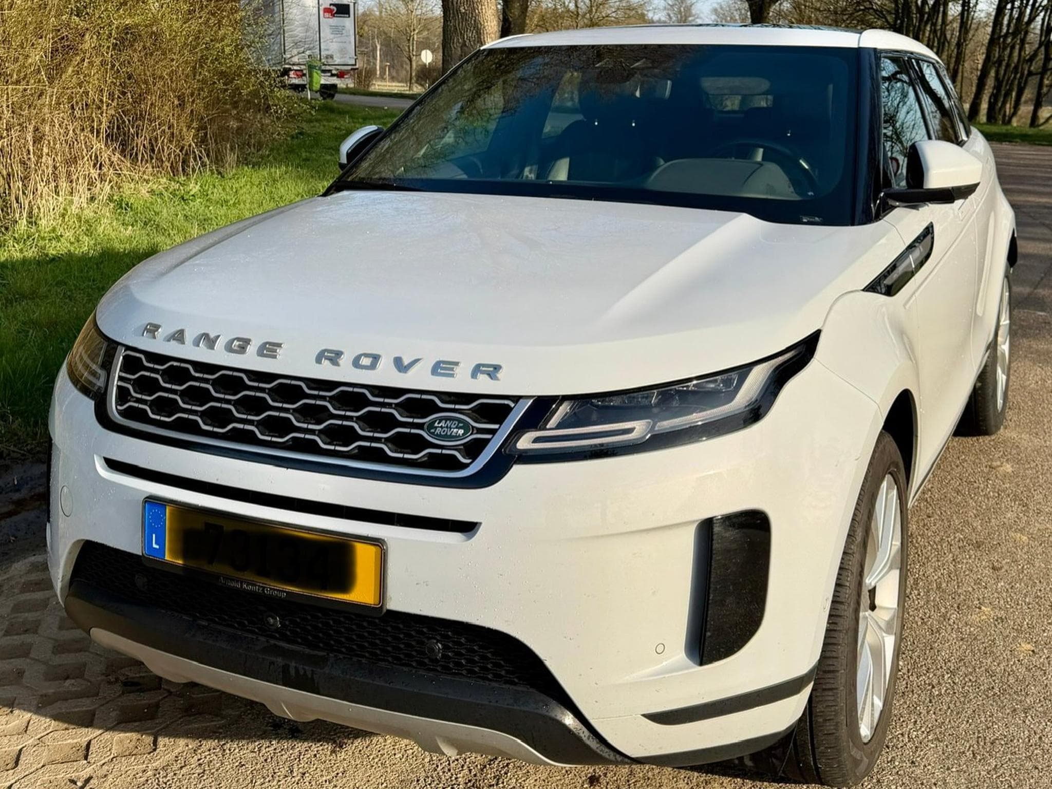 Land-Rover Range Rover Evoque D180 AWD SE (2019) - Photo 3