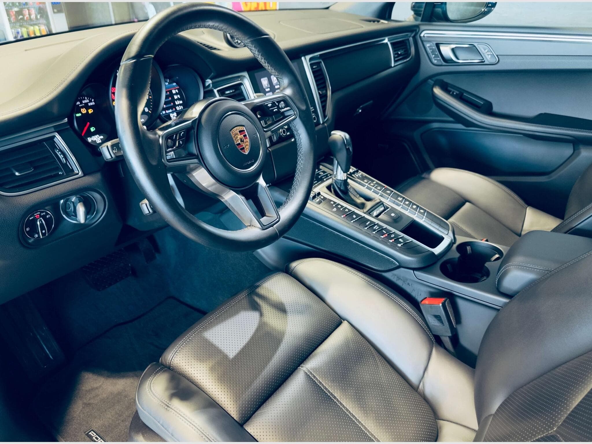Porsche Macan MACAN PDK (2019) - Photo 8