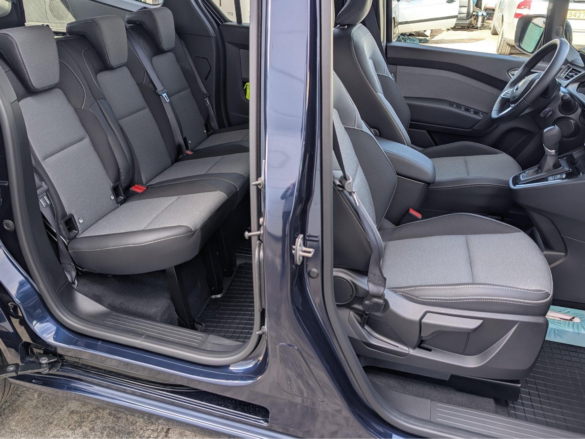 Renault Kangoo 1.3 Tce 131 Techno Camionette (2026) - Foto 5