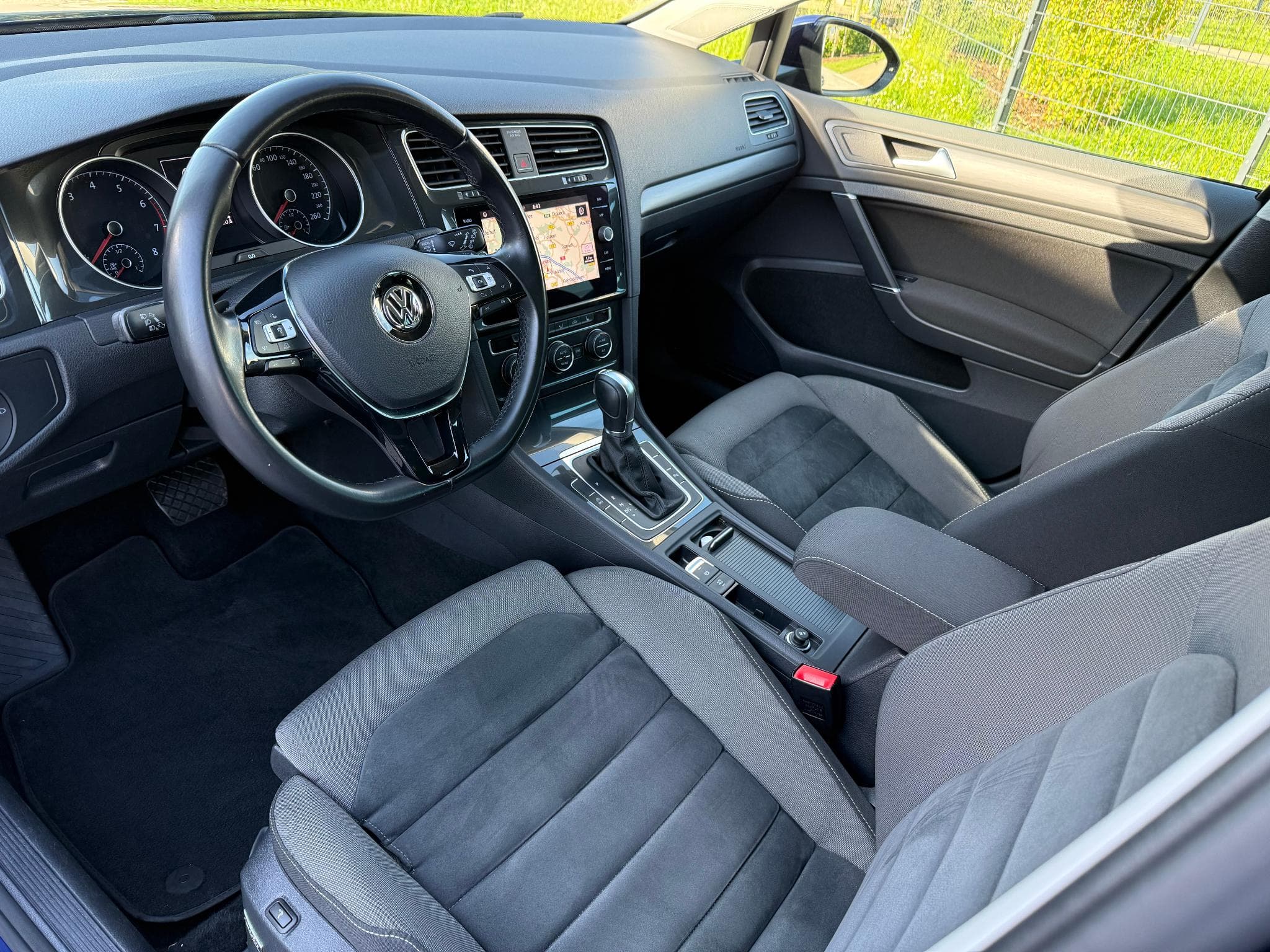 VW Golf VII 1.4 TSI DSG7 BlueMotion 110 PS (2018) - Photo 7