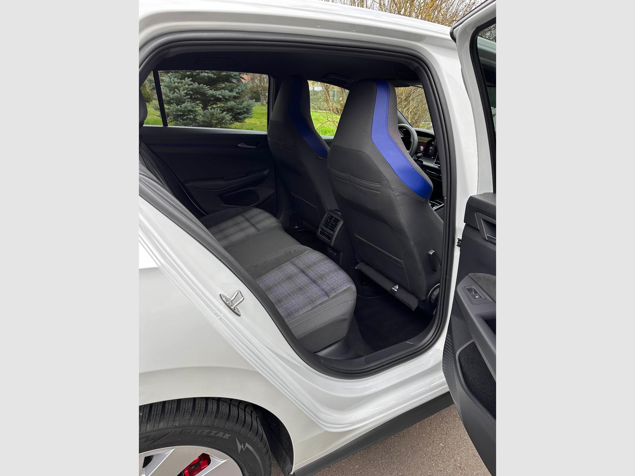 VW Golf Golf GTE 8 phase 2 272ch (2025) - Photo 13