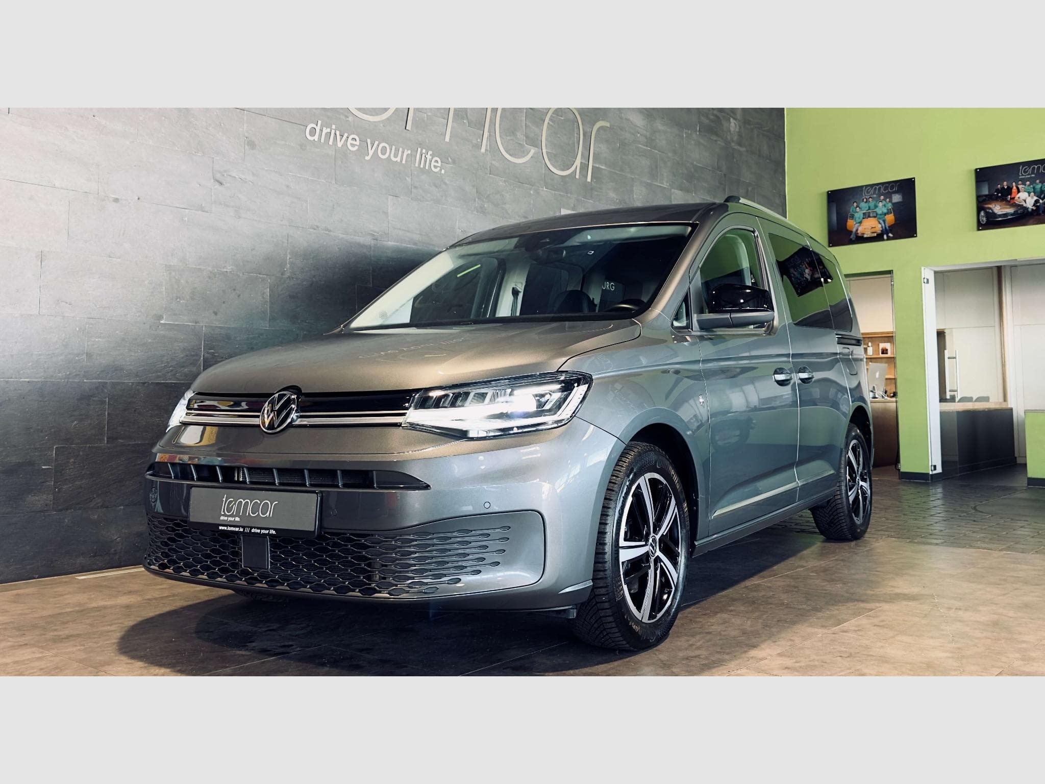 VW Caddy CADDY STYLE TDI (2022) - Photo 2