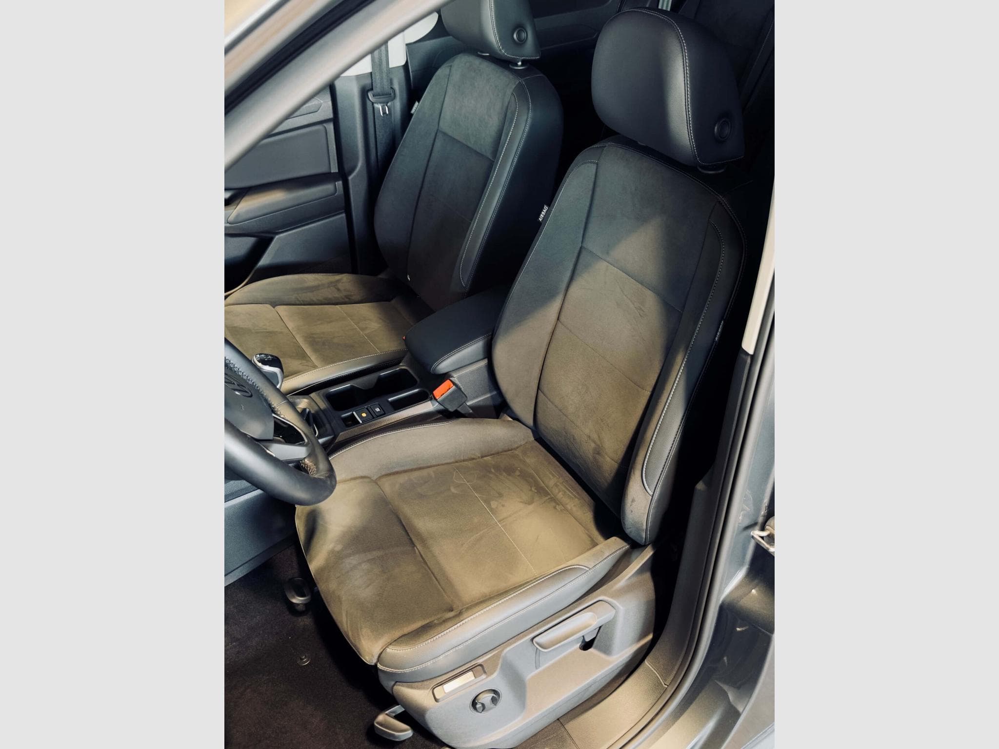 VW Caddy CADDY STYLE TDI (2022) - Photo 6