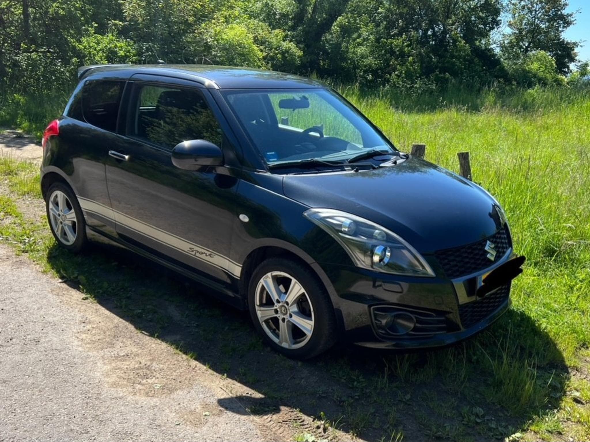 Suzuki Swift Sport (2012) - Photo 11
