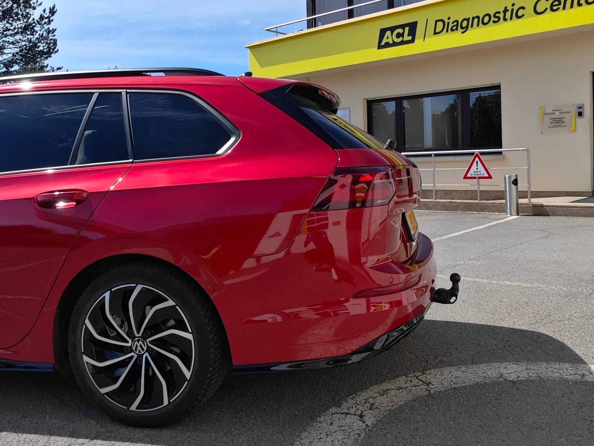 VW Golf Variant R-Line 1.5 eTSI 150cv DSG7 (2021) - Photo 2