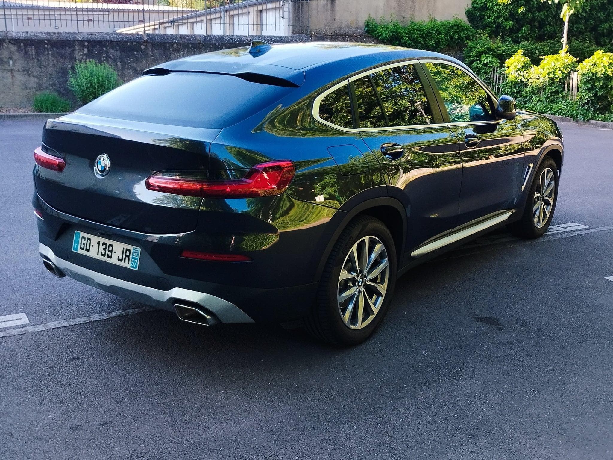 BMW X4 XLINE 190 PS (2021) - Photo 2