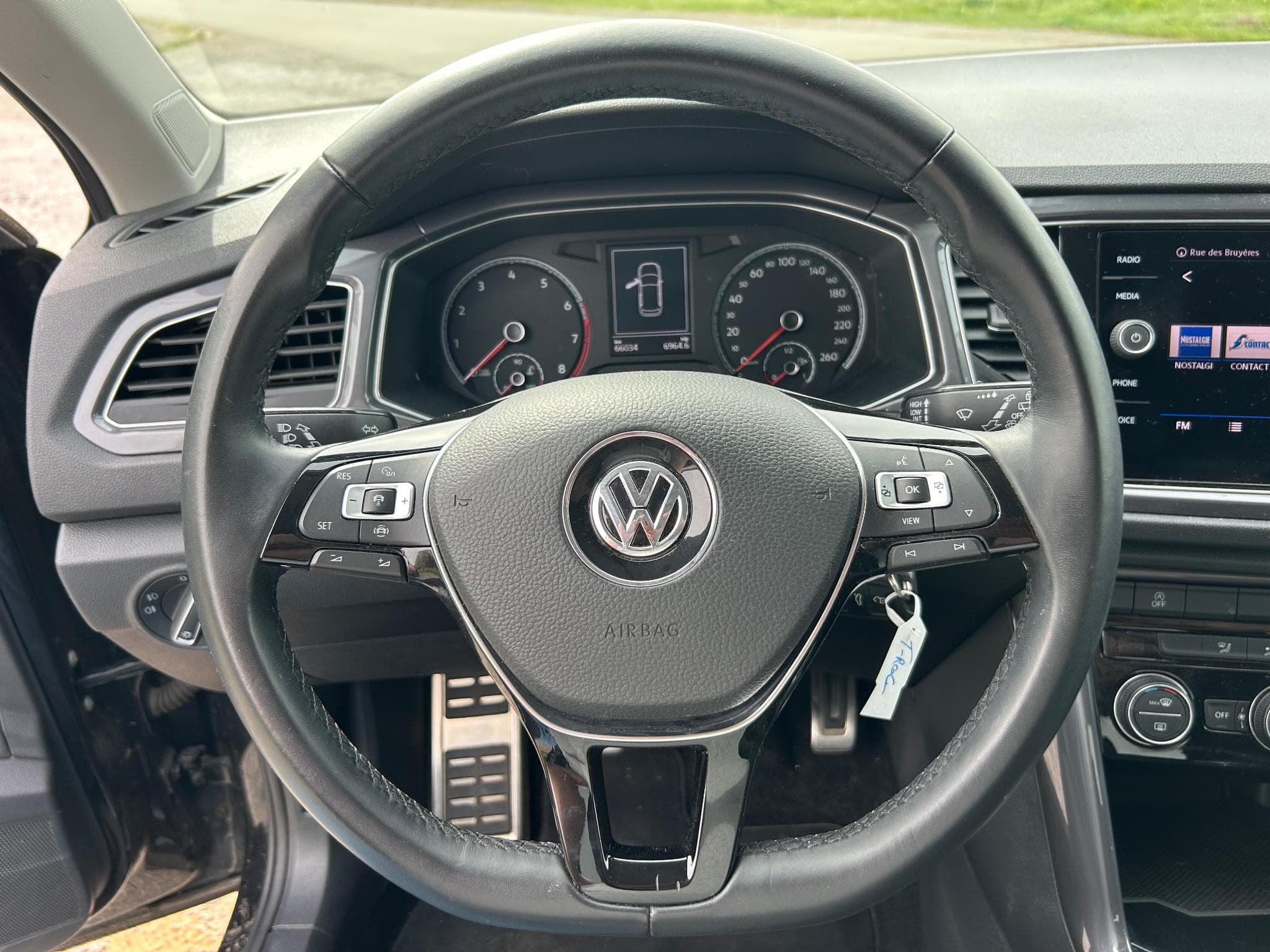 VW T-Roc 1.0 TSI IQ.Drive OPF (2020) - Photo 12