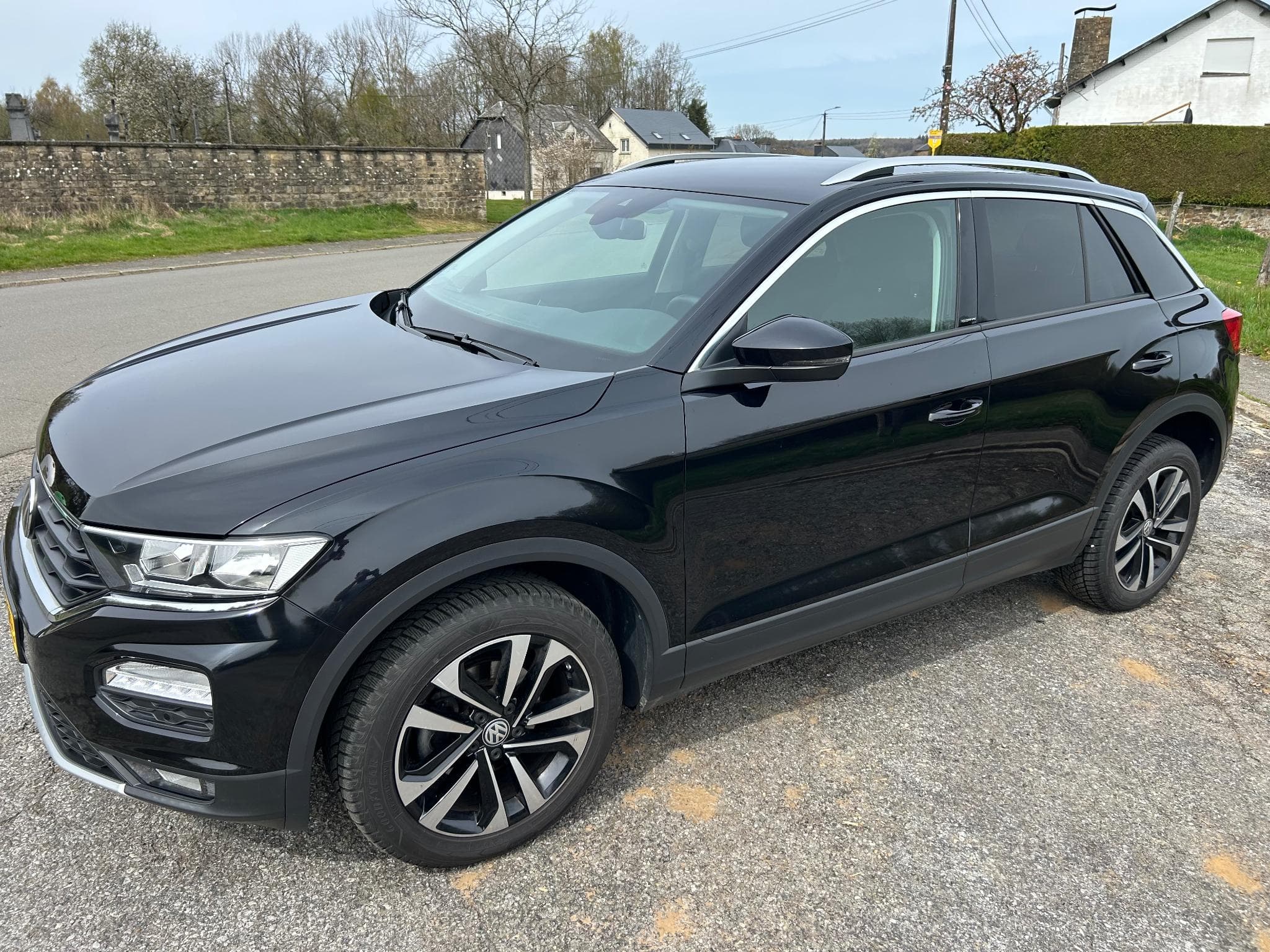 VW T-Roc 1.0 TSI IQ.Drive OPF (2020) - Photo 2
