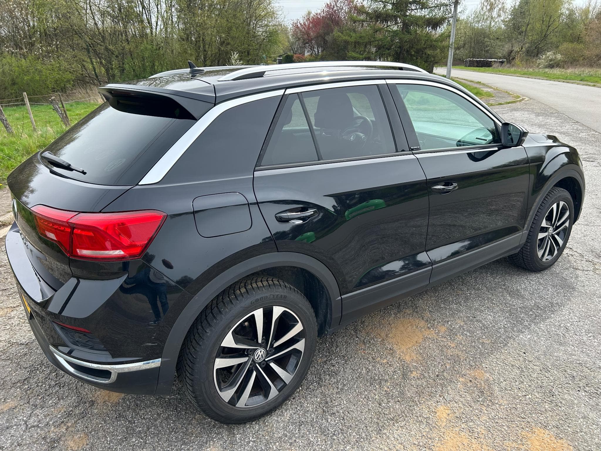 VW T-Roc 1.0 TSI IQ.Drive OPF (2020) - Photo 6