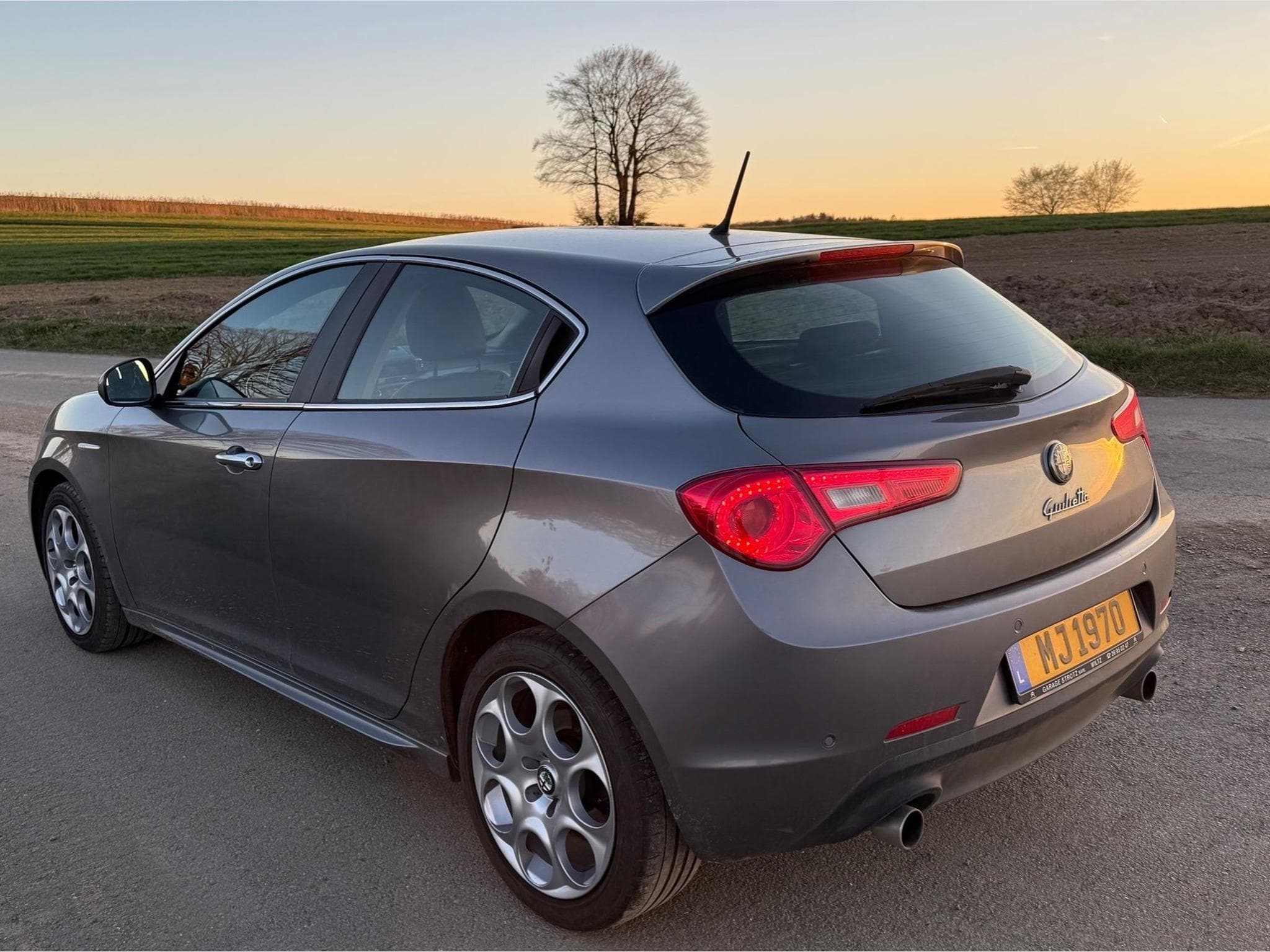 Alfa-Romeo Giulietta 1er prop. - 2.0 TDI 170 cv (2013) - Photo 2