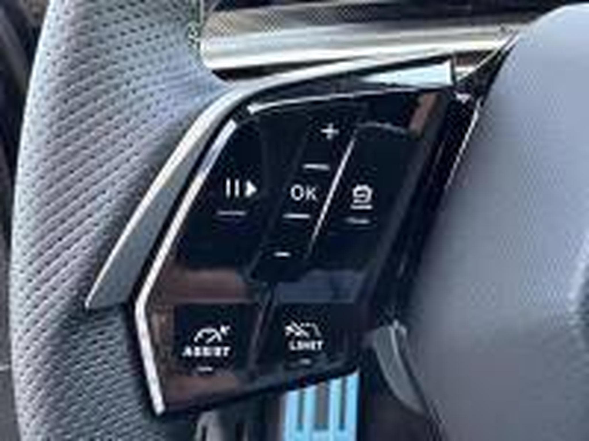 Peugeot 3008 1.2 Hybrid 145ch GT-DCS6 (2026) - Photo 24