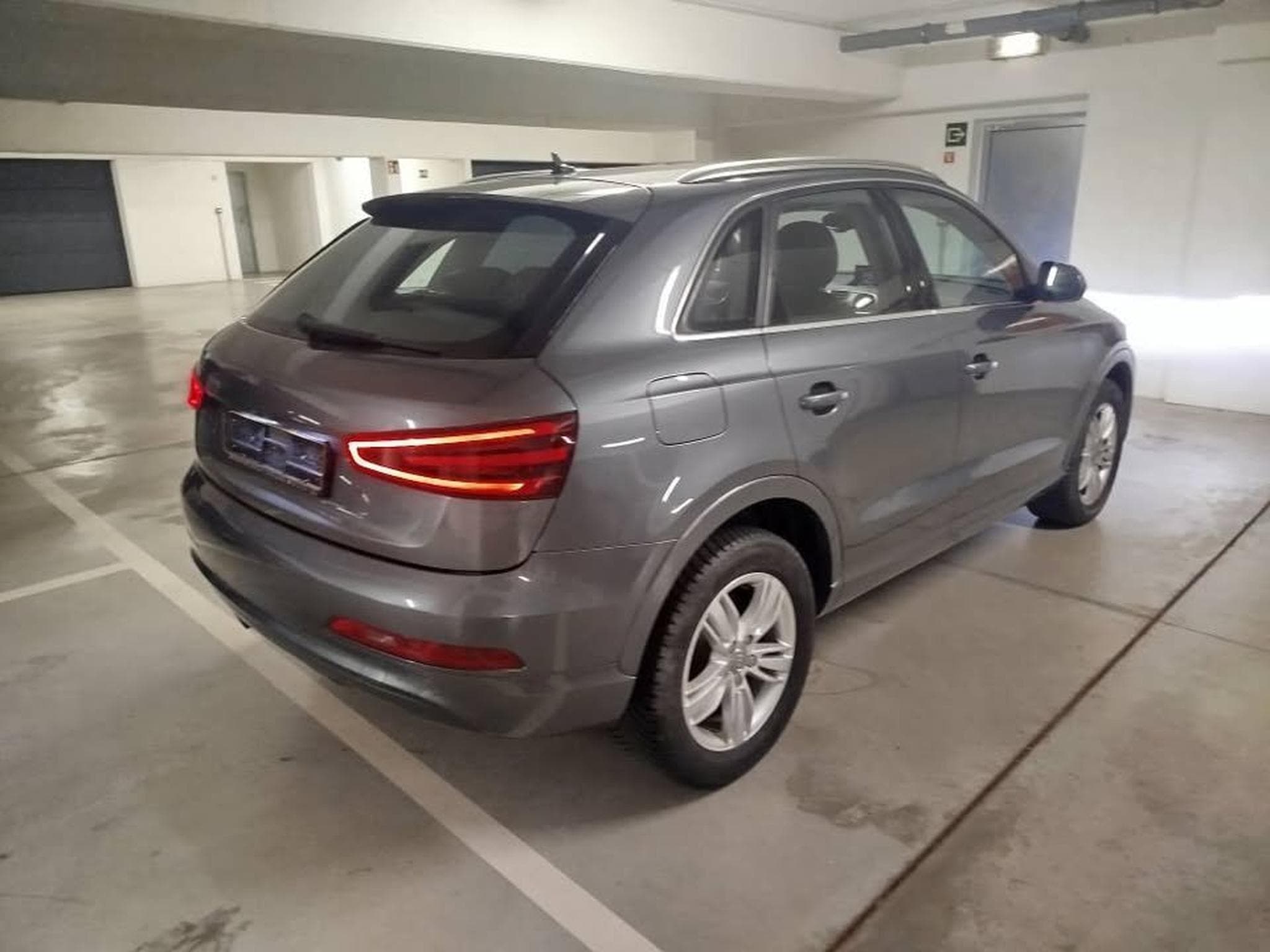 Audi Q3 S TRONIC QUATTRO (2013) - Photo 4