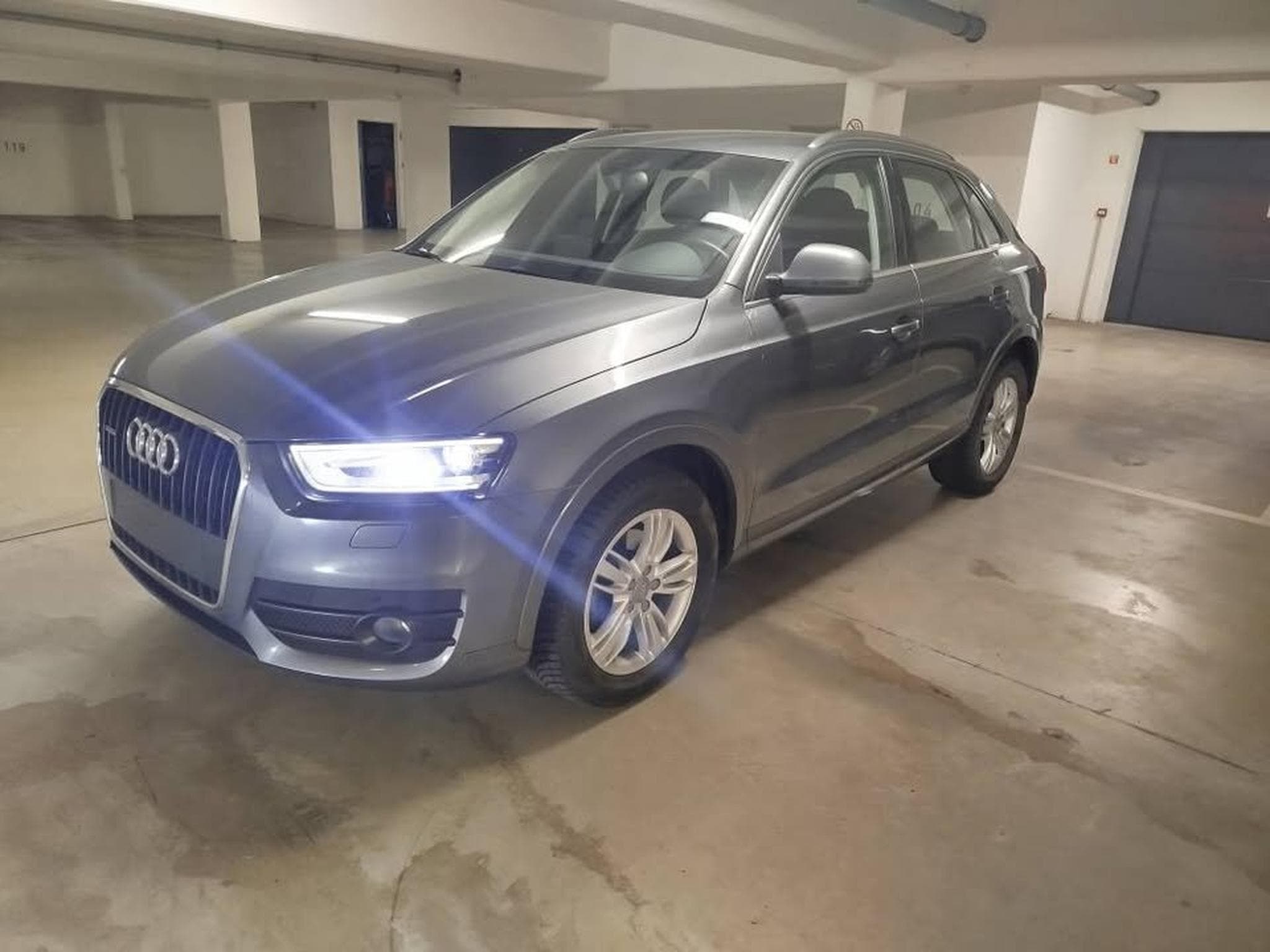 Audi Q3 S TRONIC QUATTRO (2013) - Photo 3