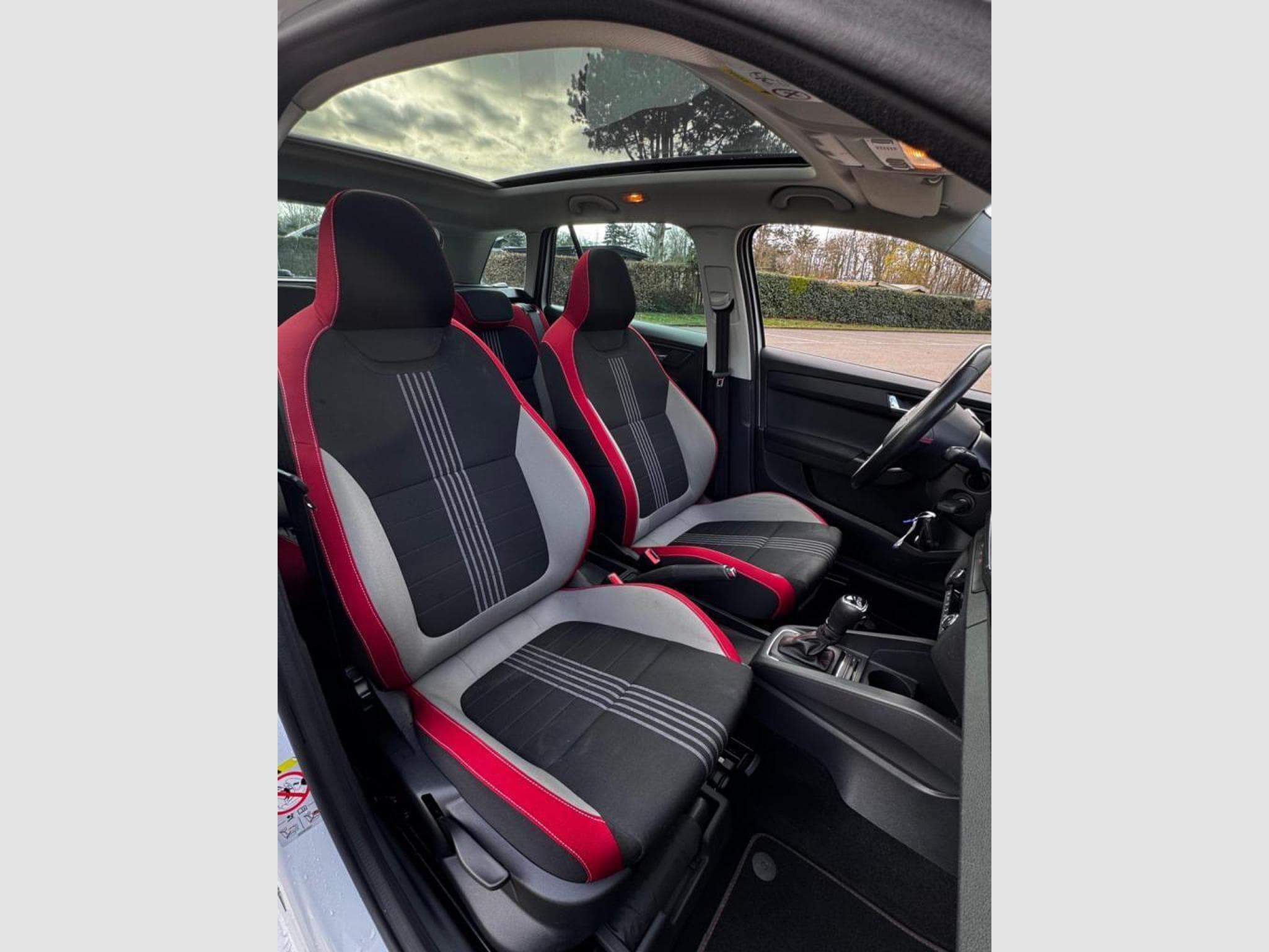 Skoda Fabia Automatique / Panoramique / Version Monte Carlo (2017) - Photo 17