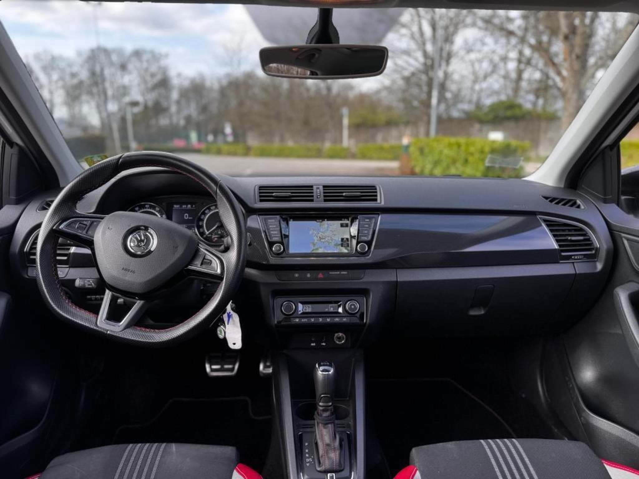 Skoda Fabia Automatique / Panoramique / Version Monte Carlo (2017) - Photo 12