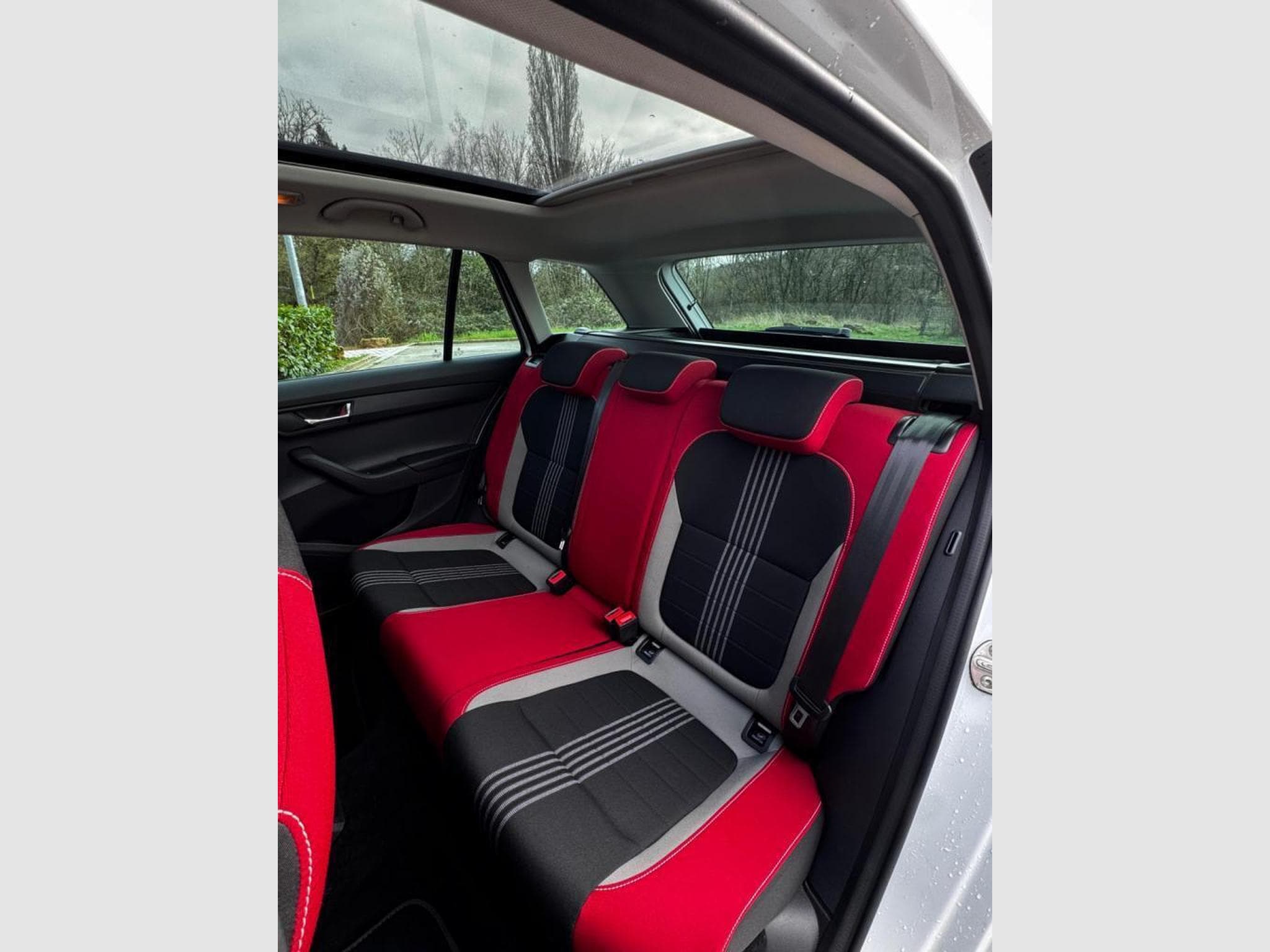 Skoda Fabia Automatique / Panoramique / Version Monte Carlo (2017) - Photo 18