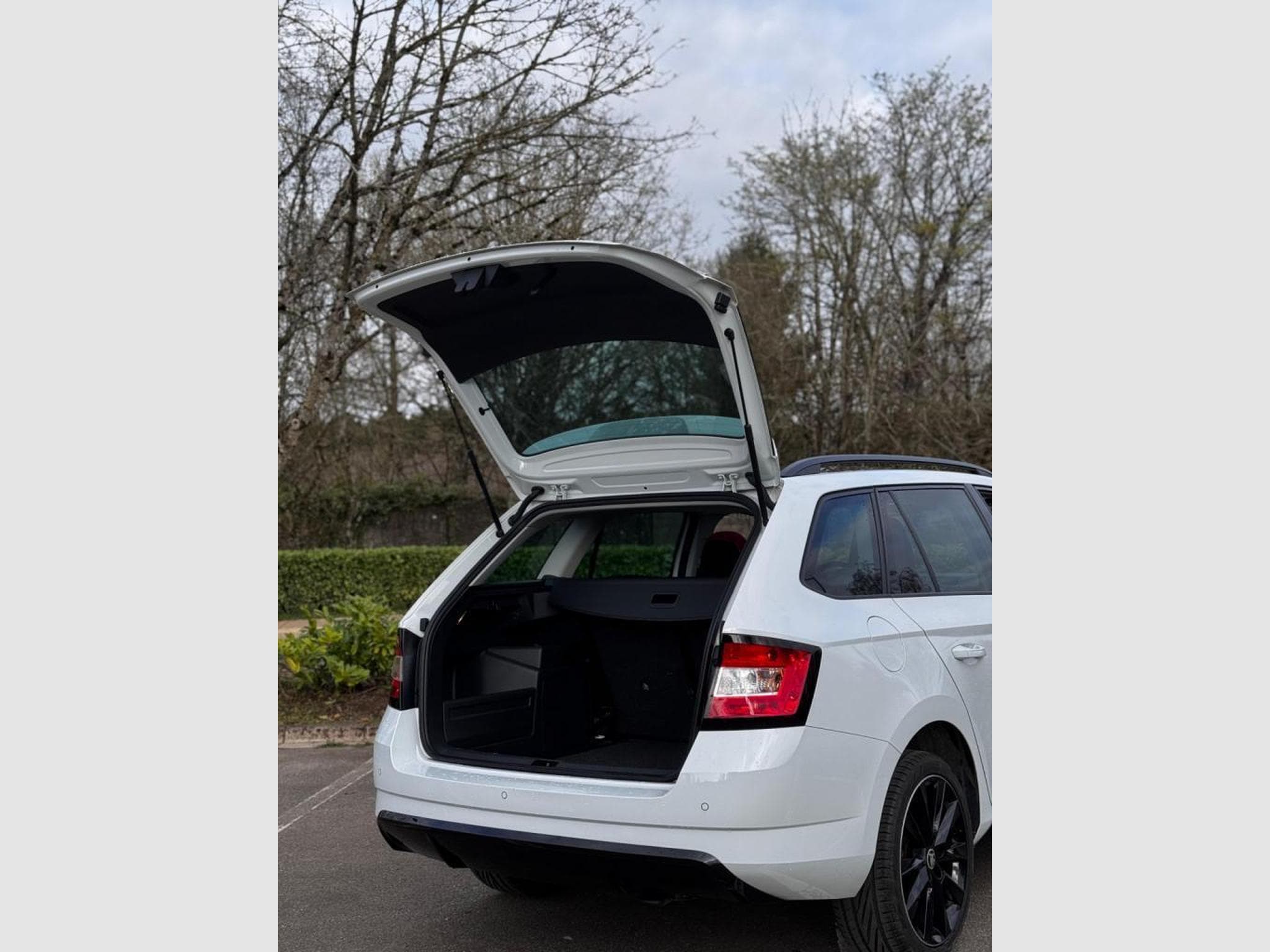 Skoda Fabia Automatique / Panoramique / Version Monte Carlo (2017) - Photo 8