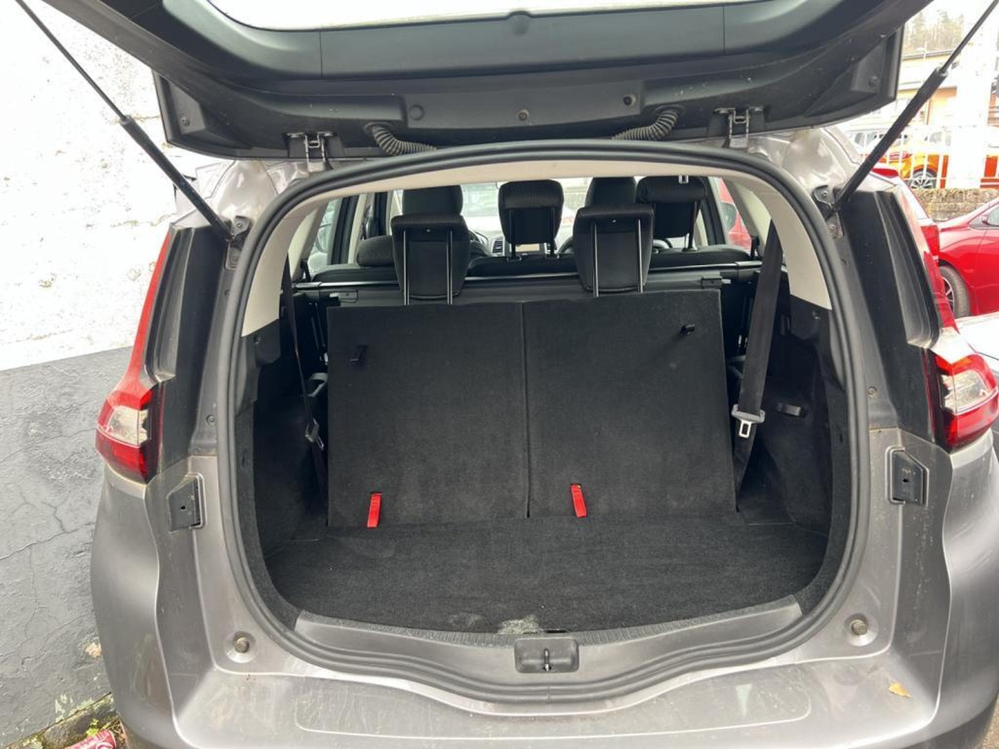Renault Grand Scenic 7 PLACES / AUTOMATIQUE / LED / NAVI (2017) - Photo 9