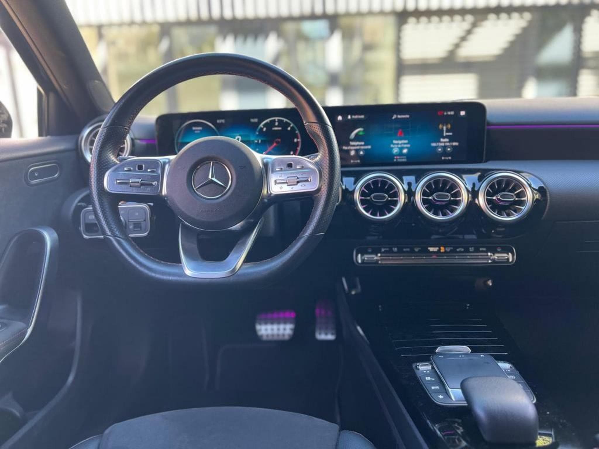 Mercedes A 180 Automatique / Alcantara / Diesel / (2021) - Foto 13