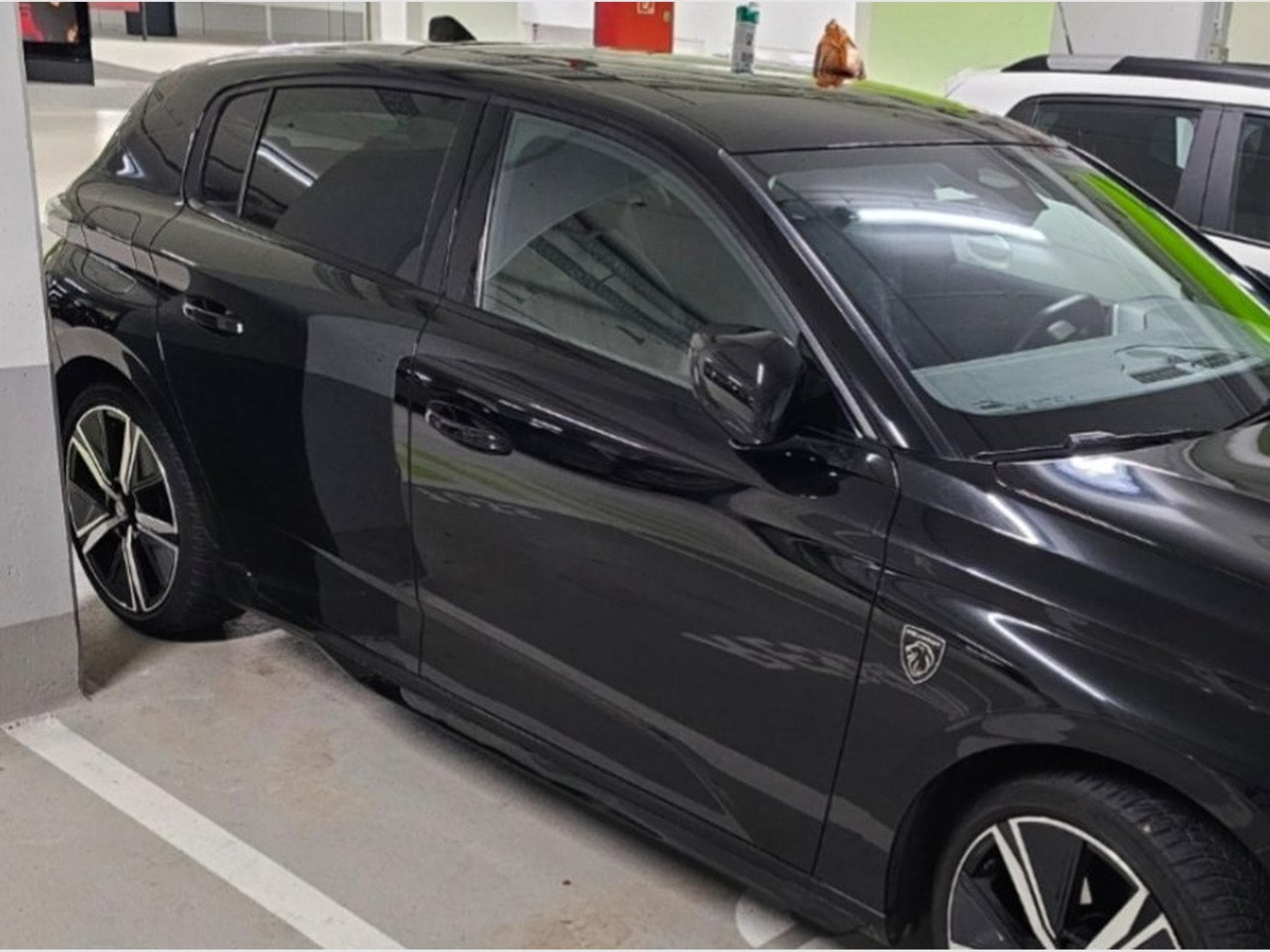Peugeot 308 GT (2022) - Photo 3