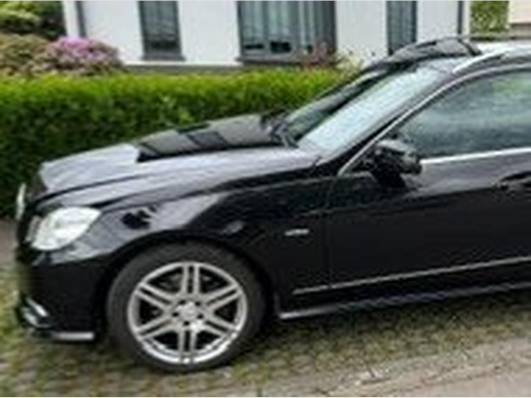 Mercedes E 350 AMG (2011) - Photo 2