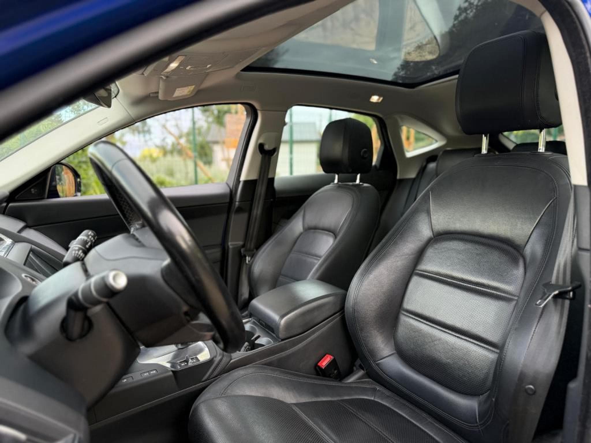 Jaguar E-Pace Automatique / Toit Panoramique (2018) - Photo 13