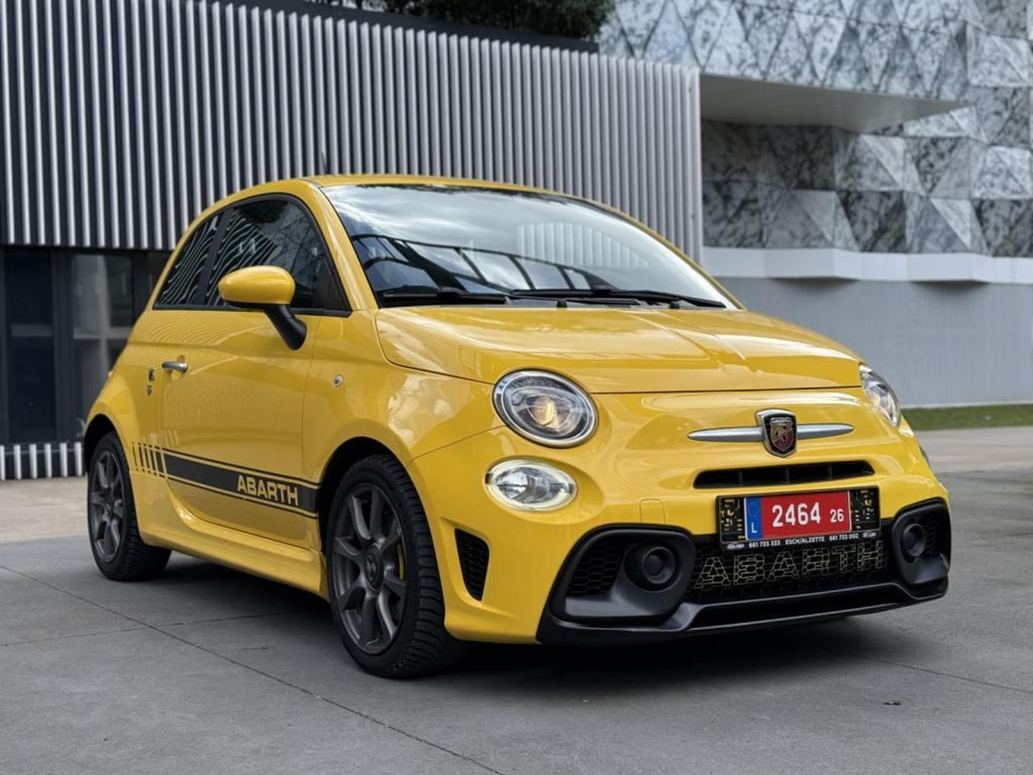 Abarth 595 Pista / 1.4 t-jet / Led / Automatique / (2019) - Photo 4