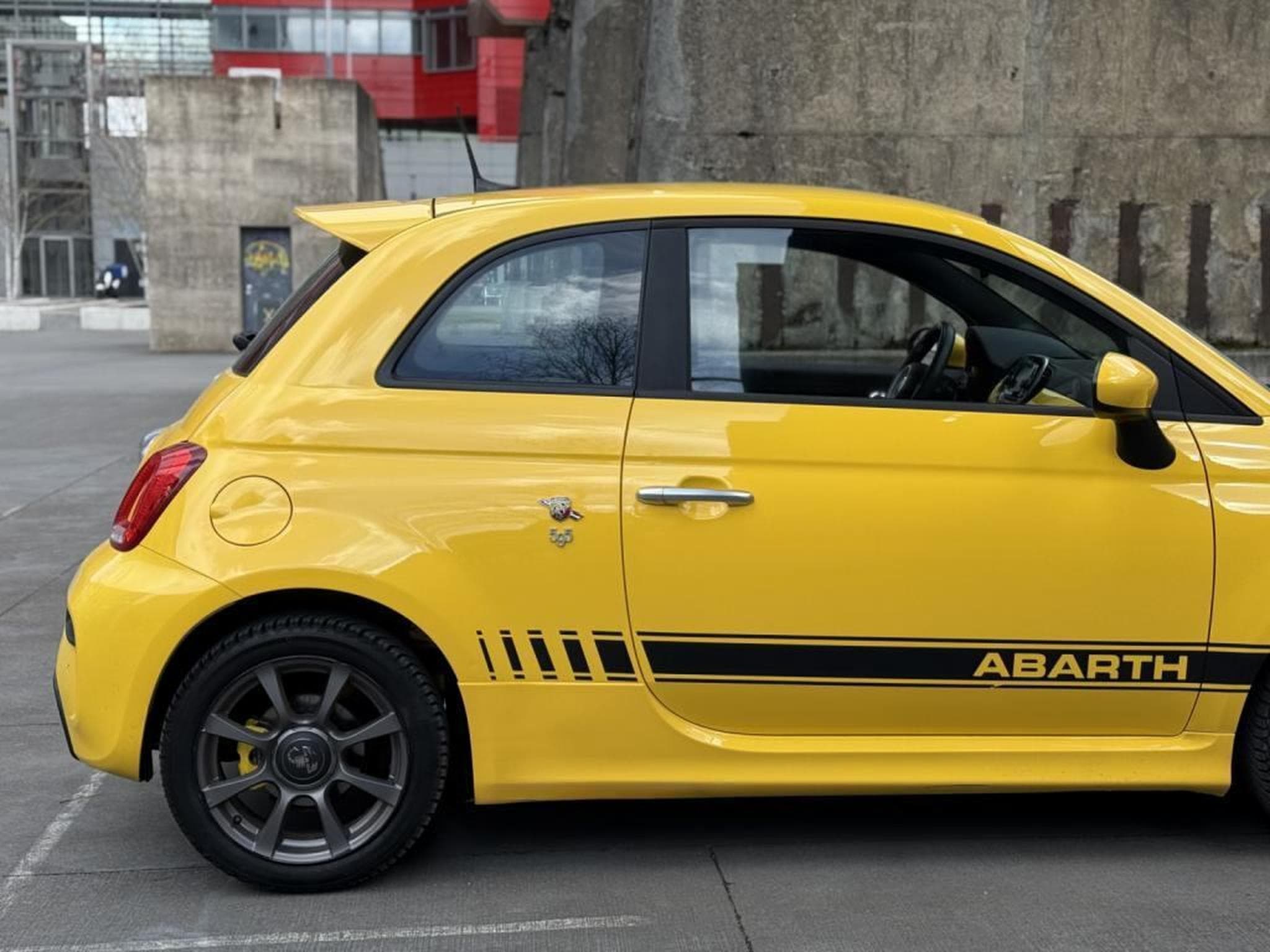 Abarth 595 Pista / 1.4 t-jet / Led / Automatique / (2019) - Photo 18